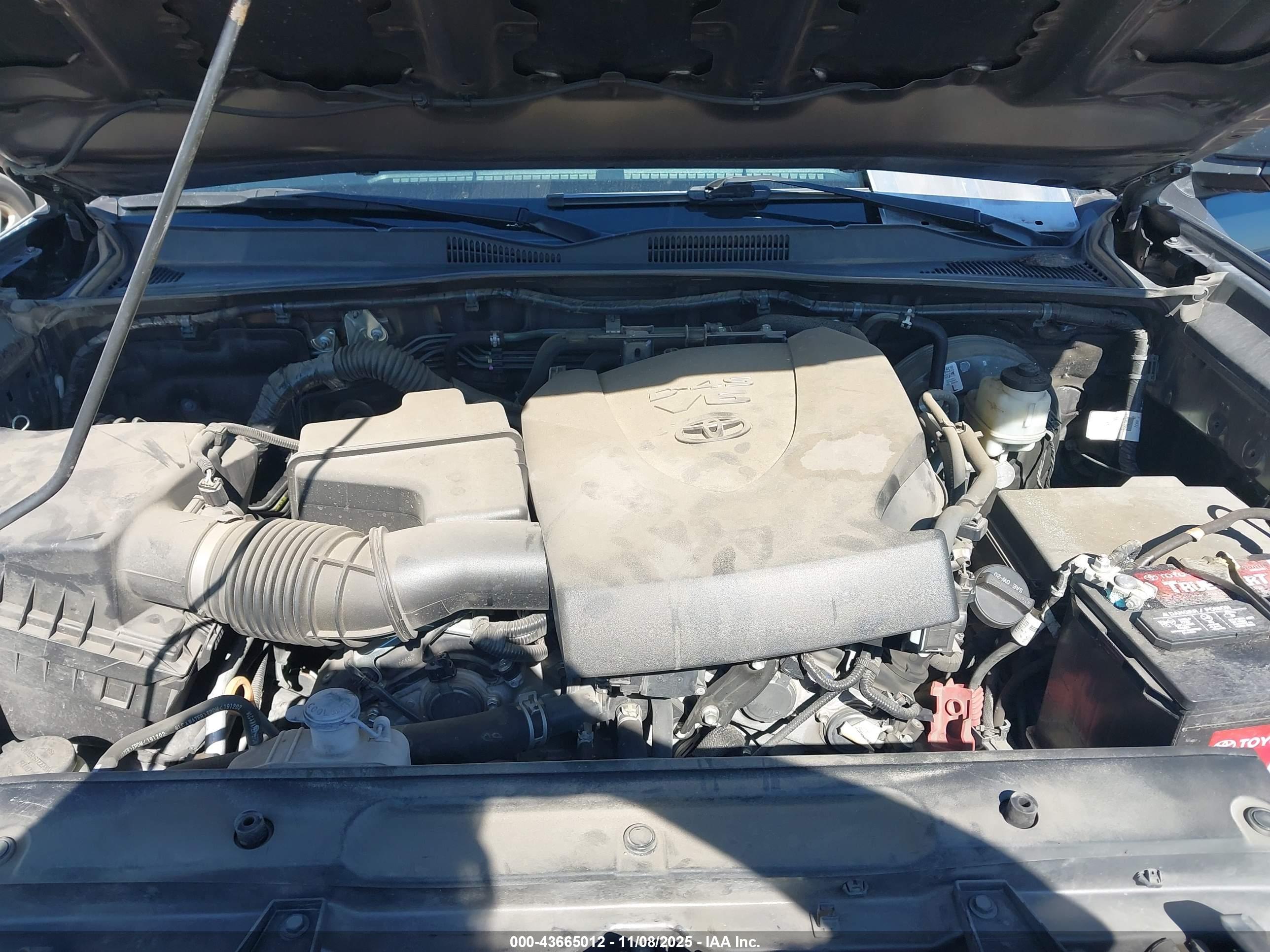 TOYOTA TACOMA image 10