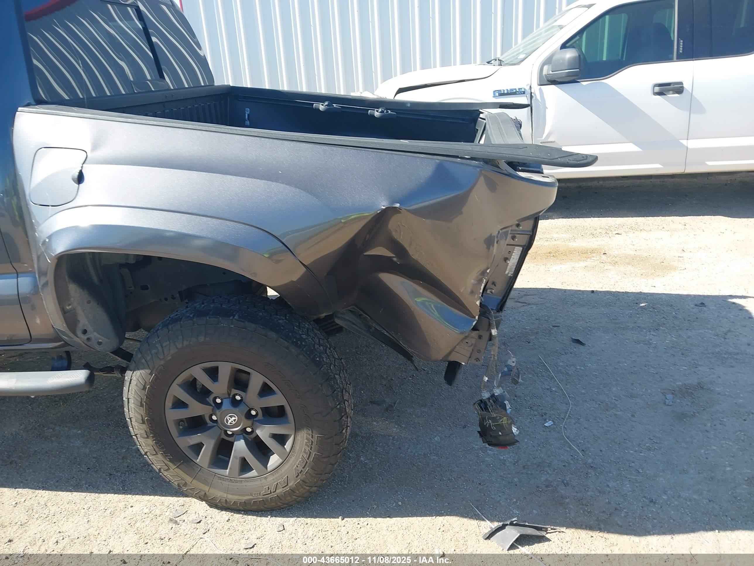 TOYOTA TACOMA image 6