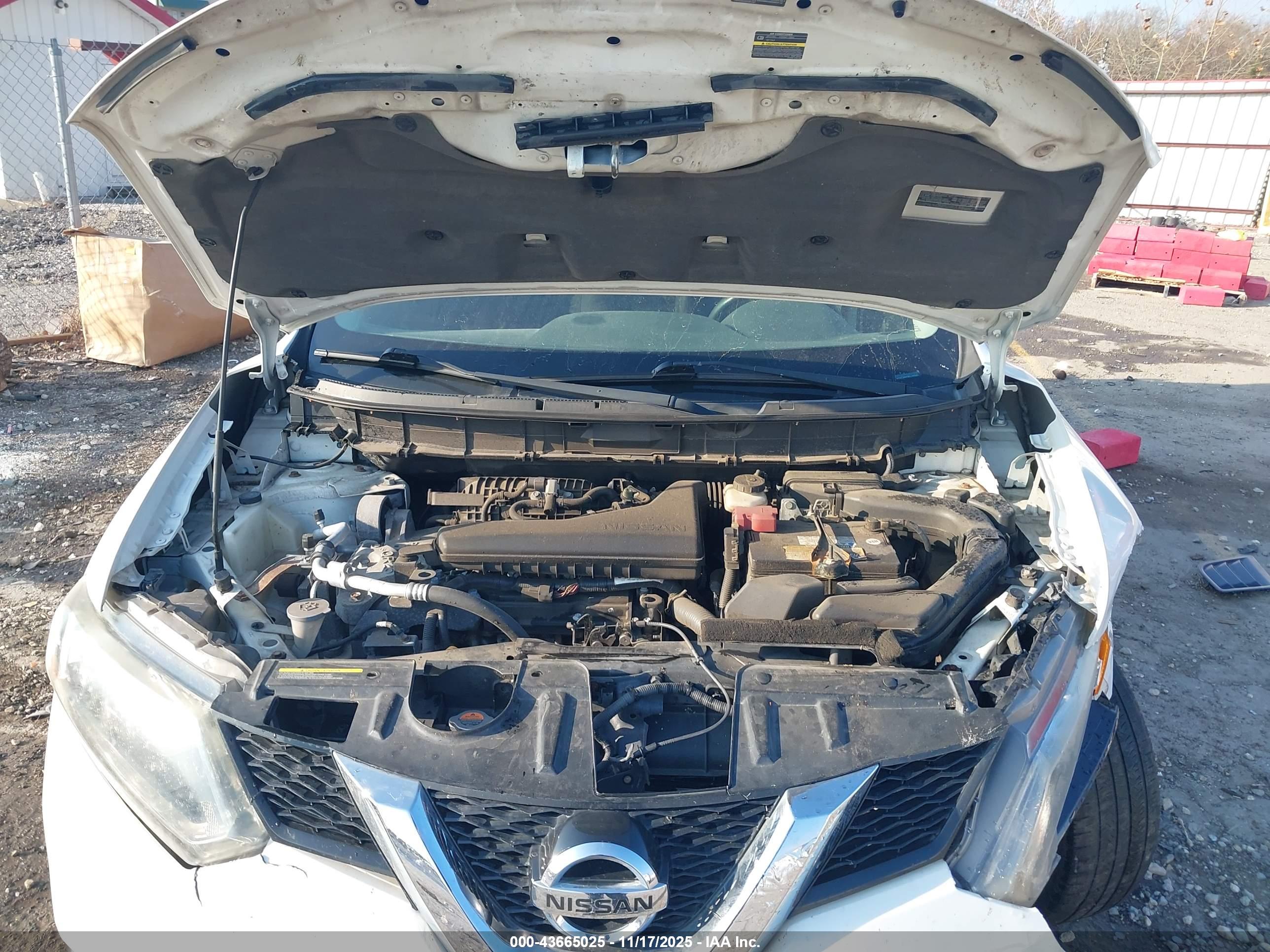 NISSAN ROGUE image 10