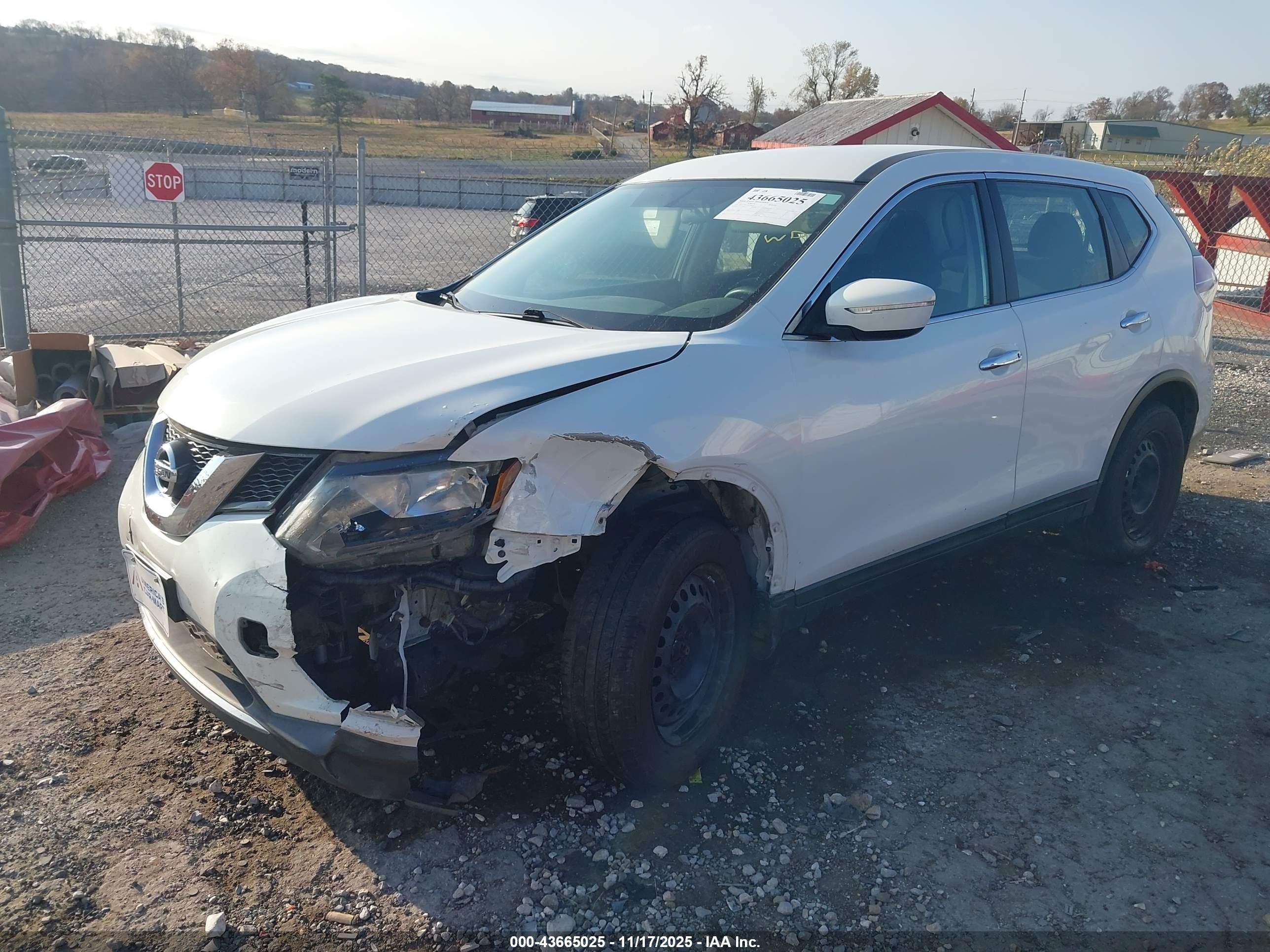 NISSAN ROGUE image 2