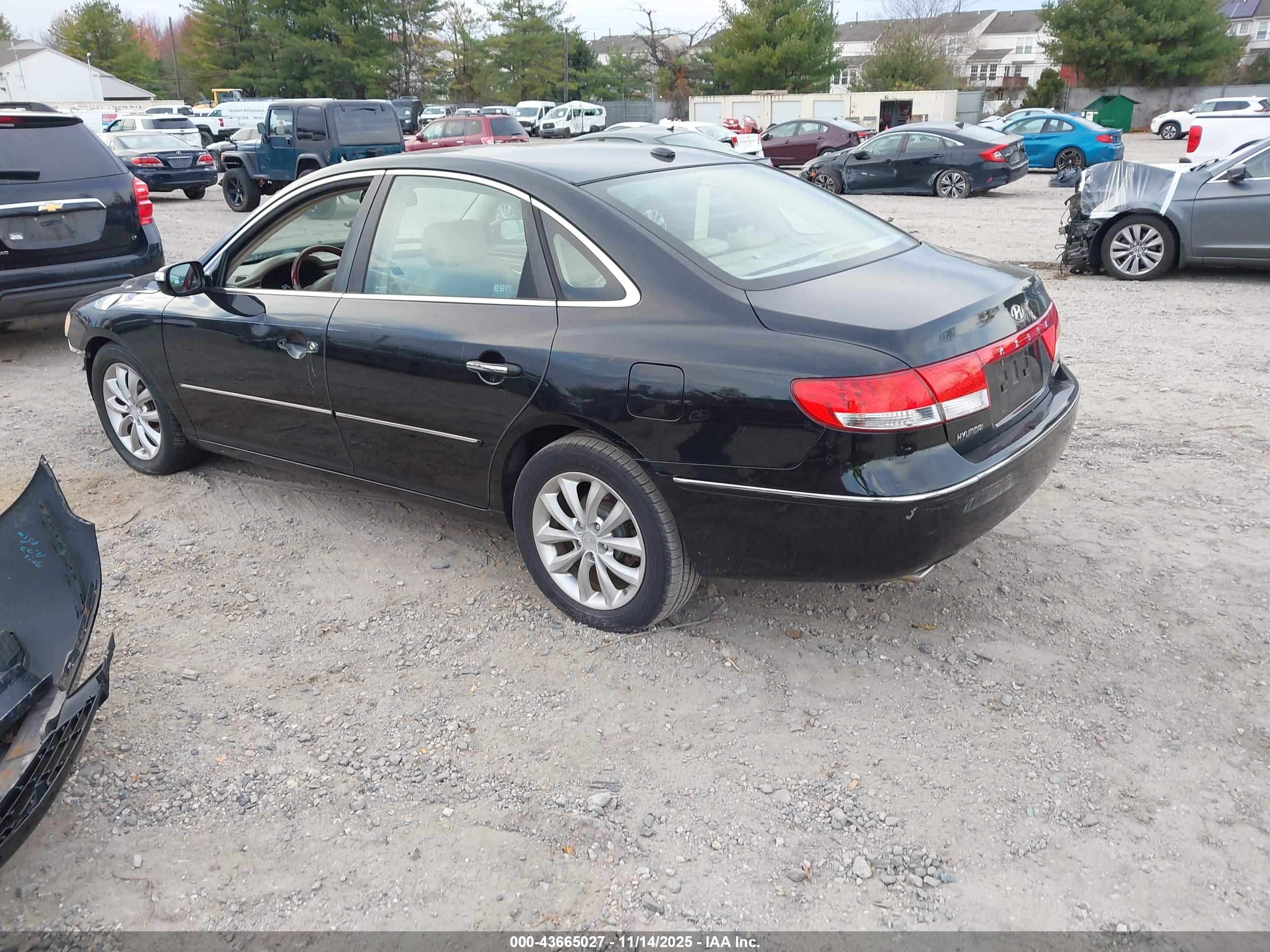 HYUNDAI AZERA image 3