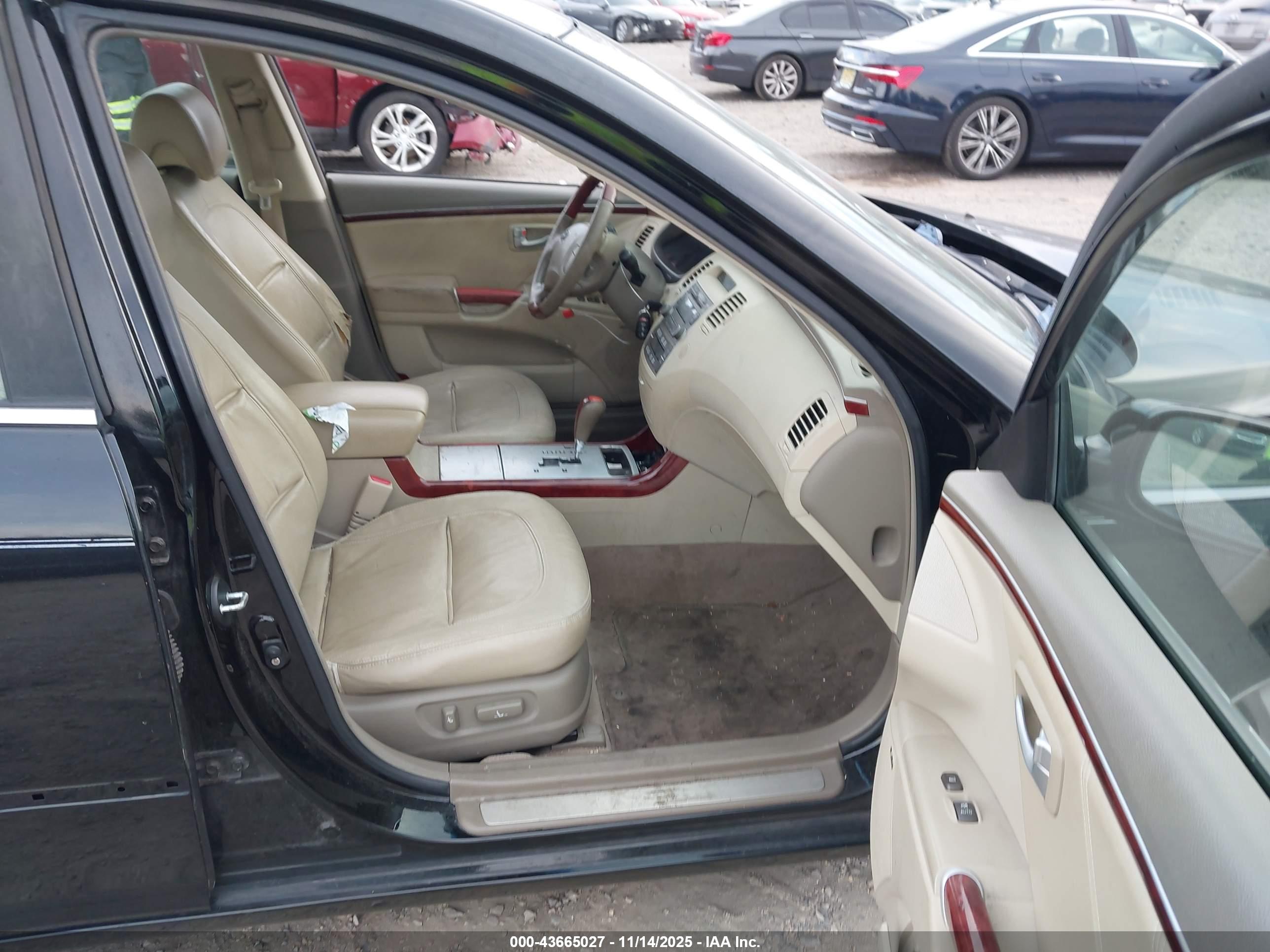 HYUNDAI AZERA image 5