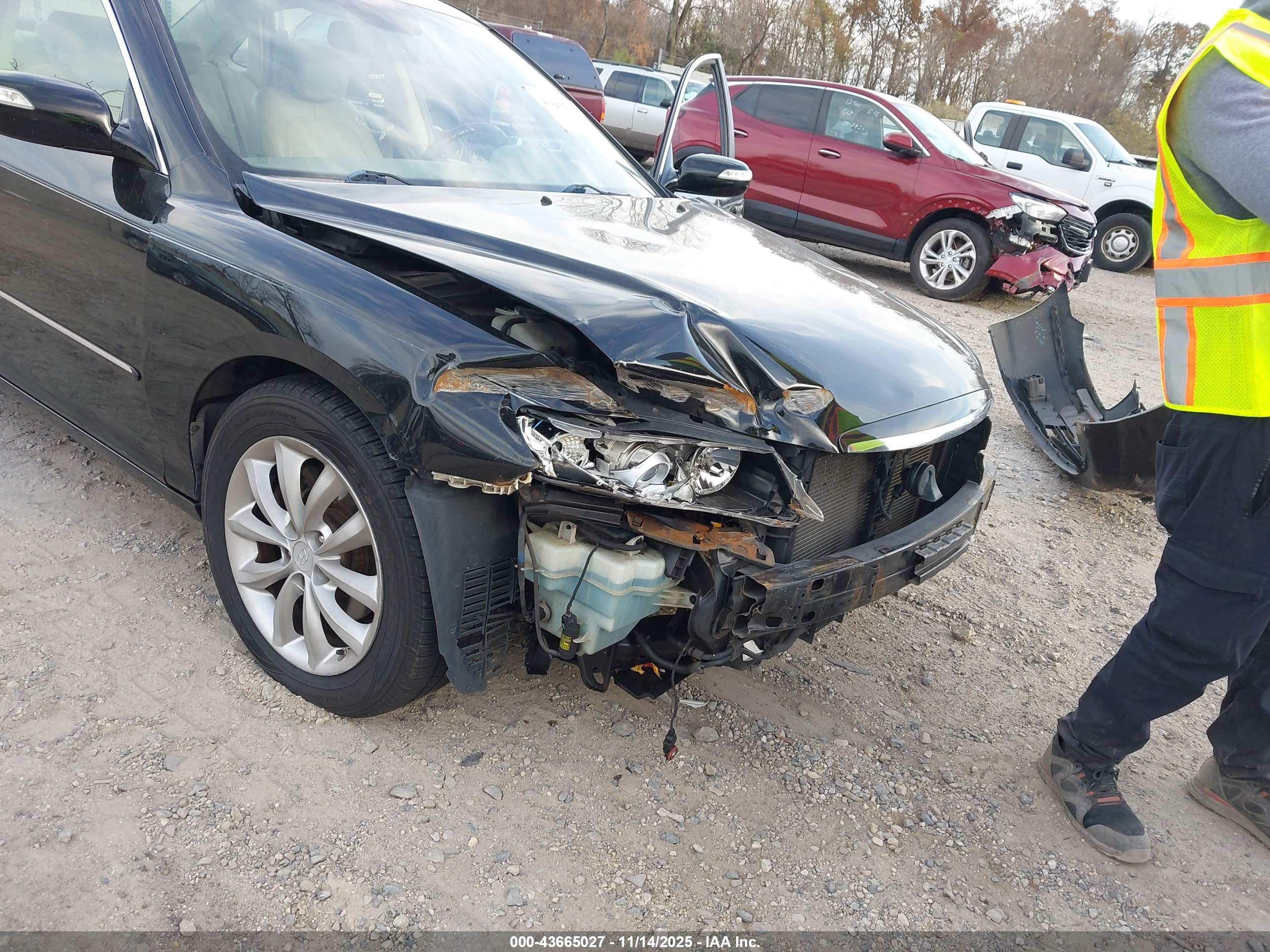 HYUNDAI AZERA image 6