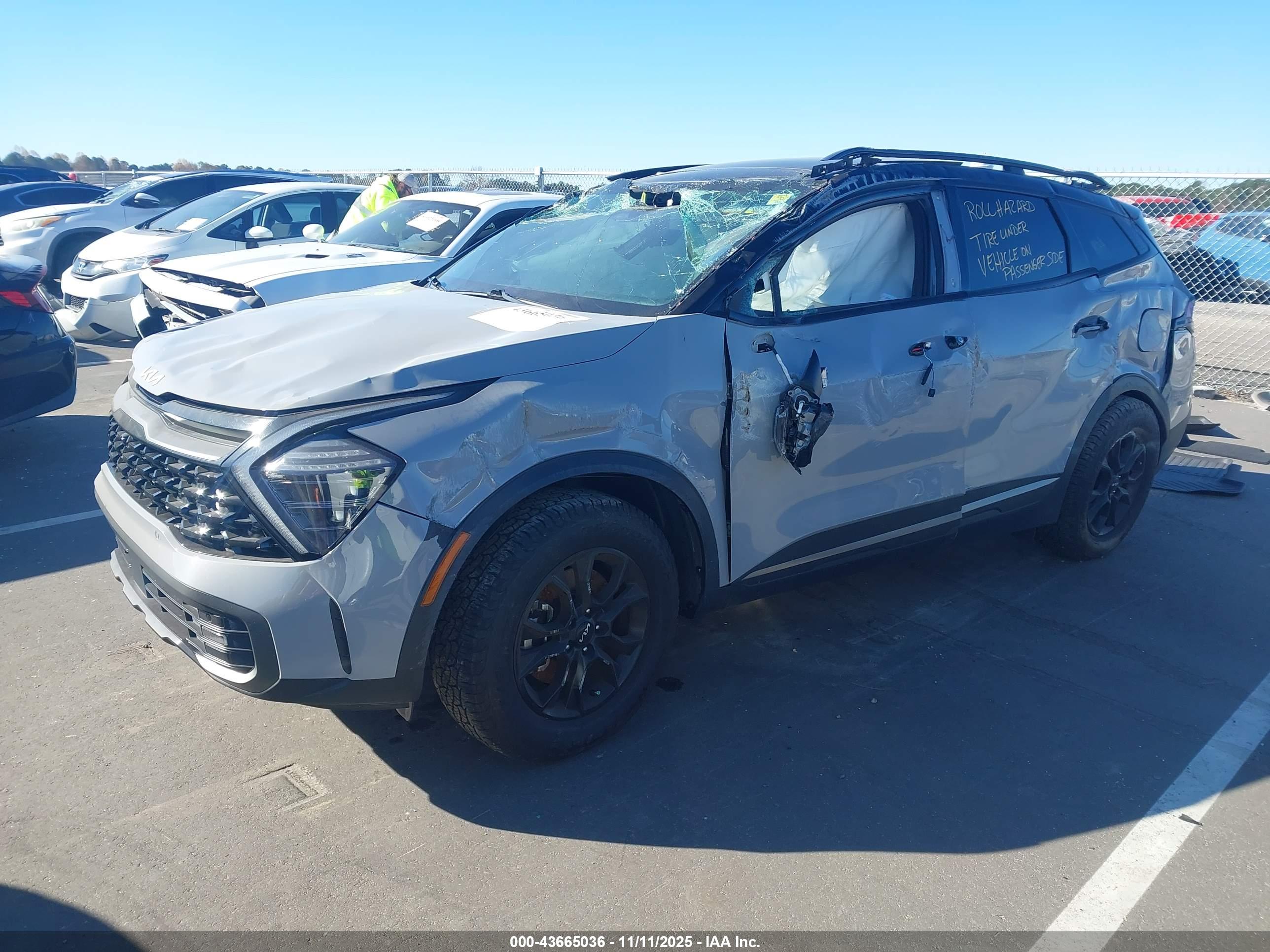 KIA SPORTAGE image 2