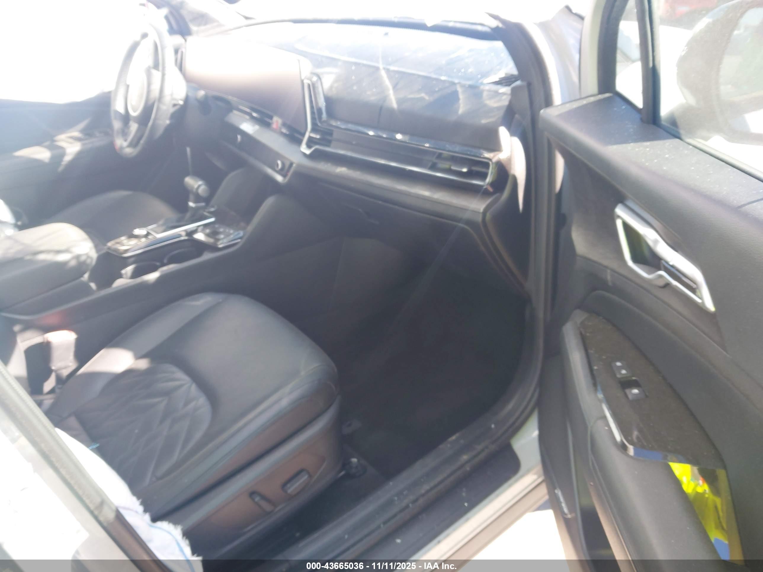 KIA SPORTAGE image 5