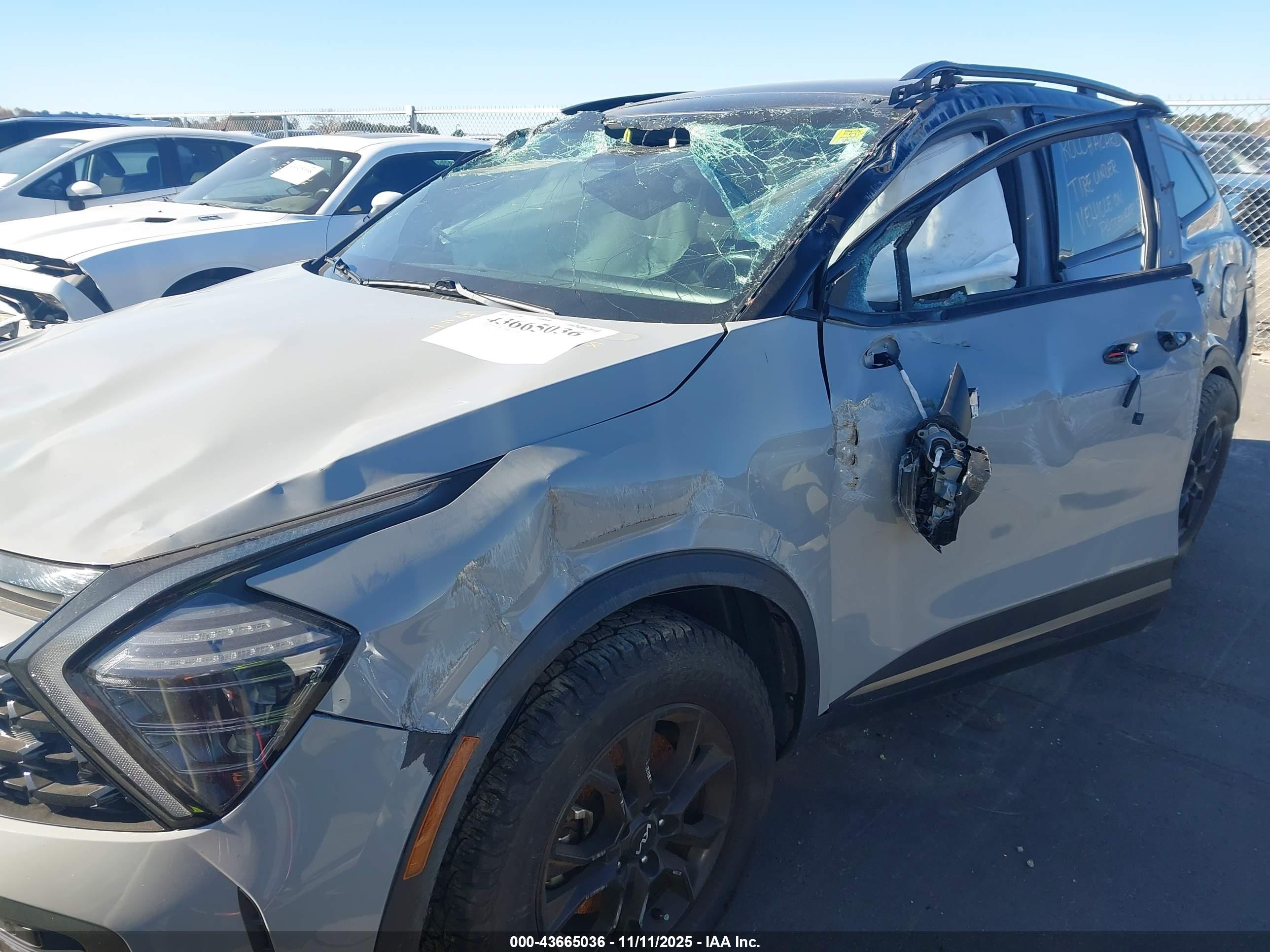 KIA SPORTAGE image 6