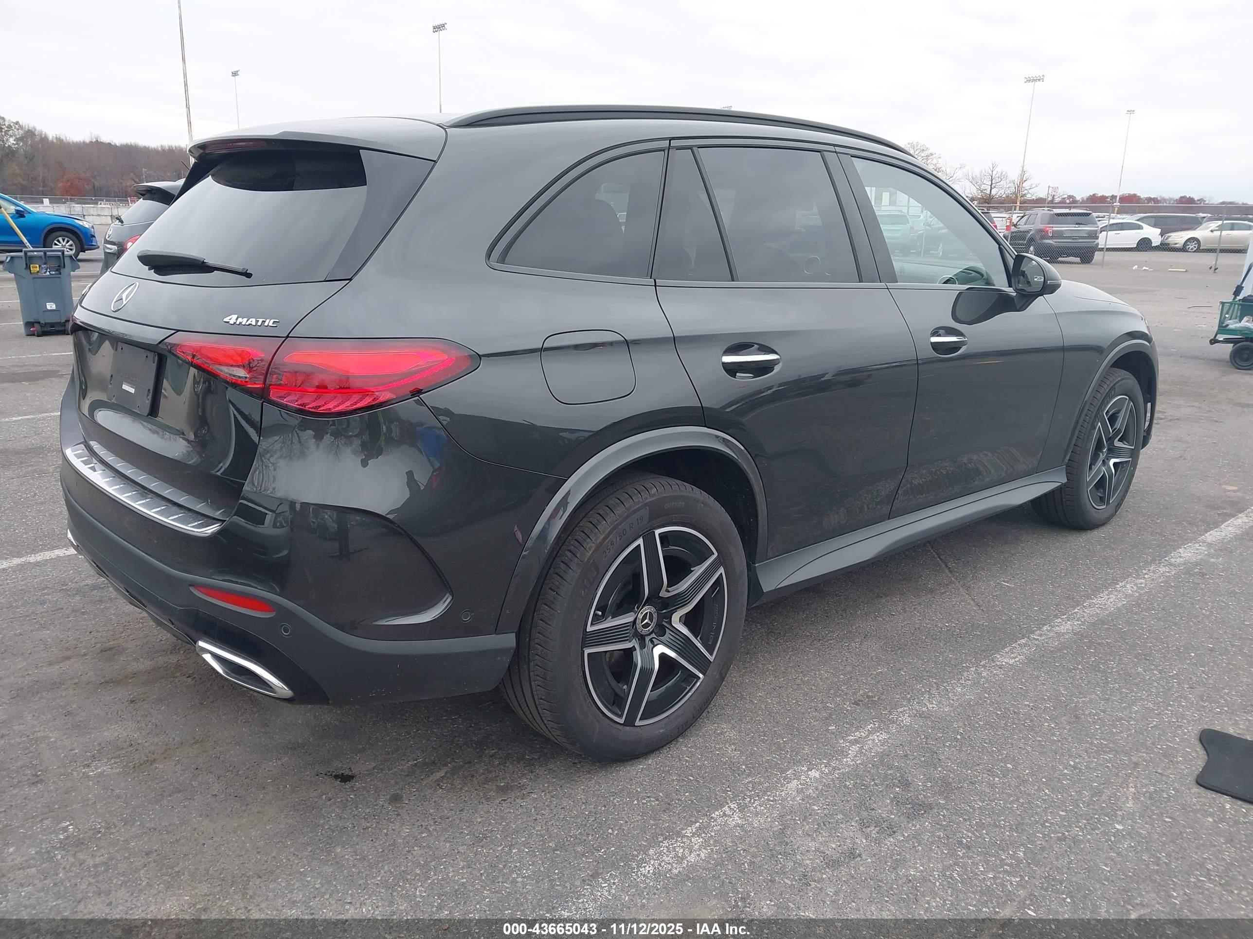 MERCEDES-BENZ GLC image 4