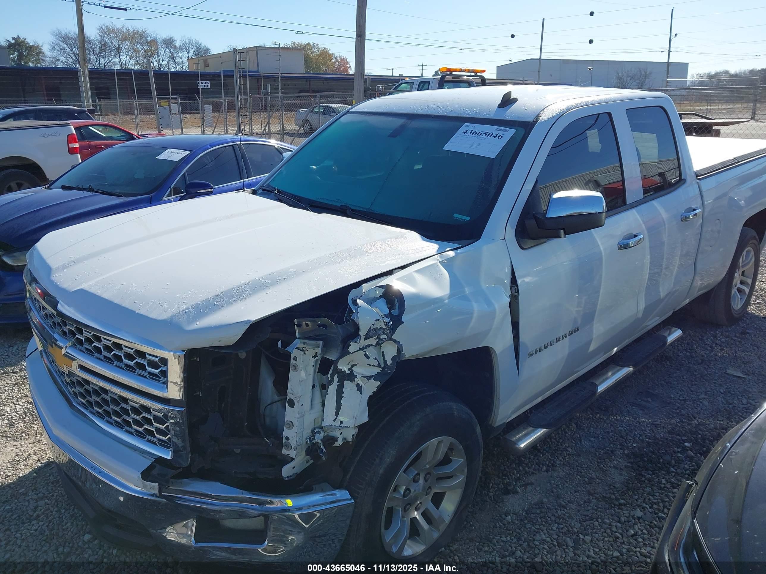 CHEVROLET SILVERADO image 2