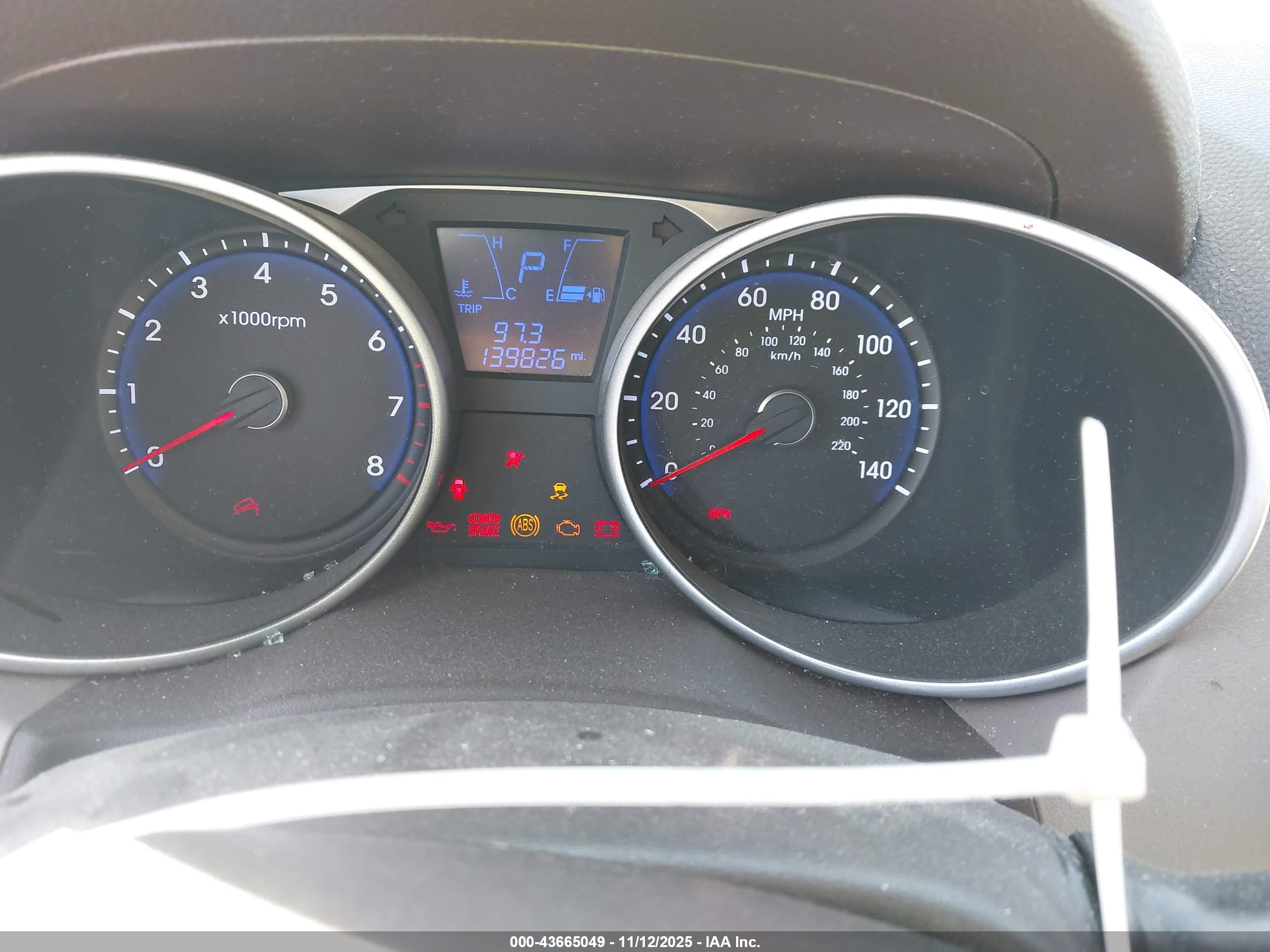 HYUNDAI TUCSON image 7