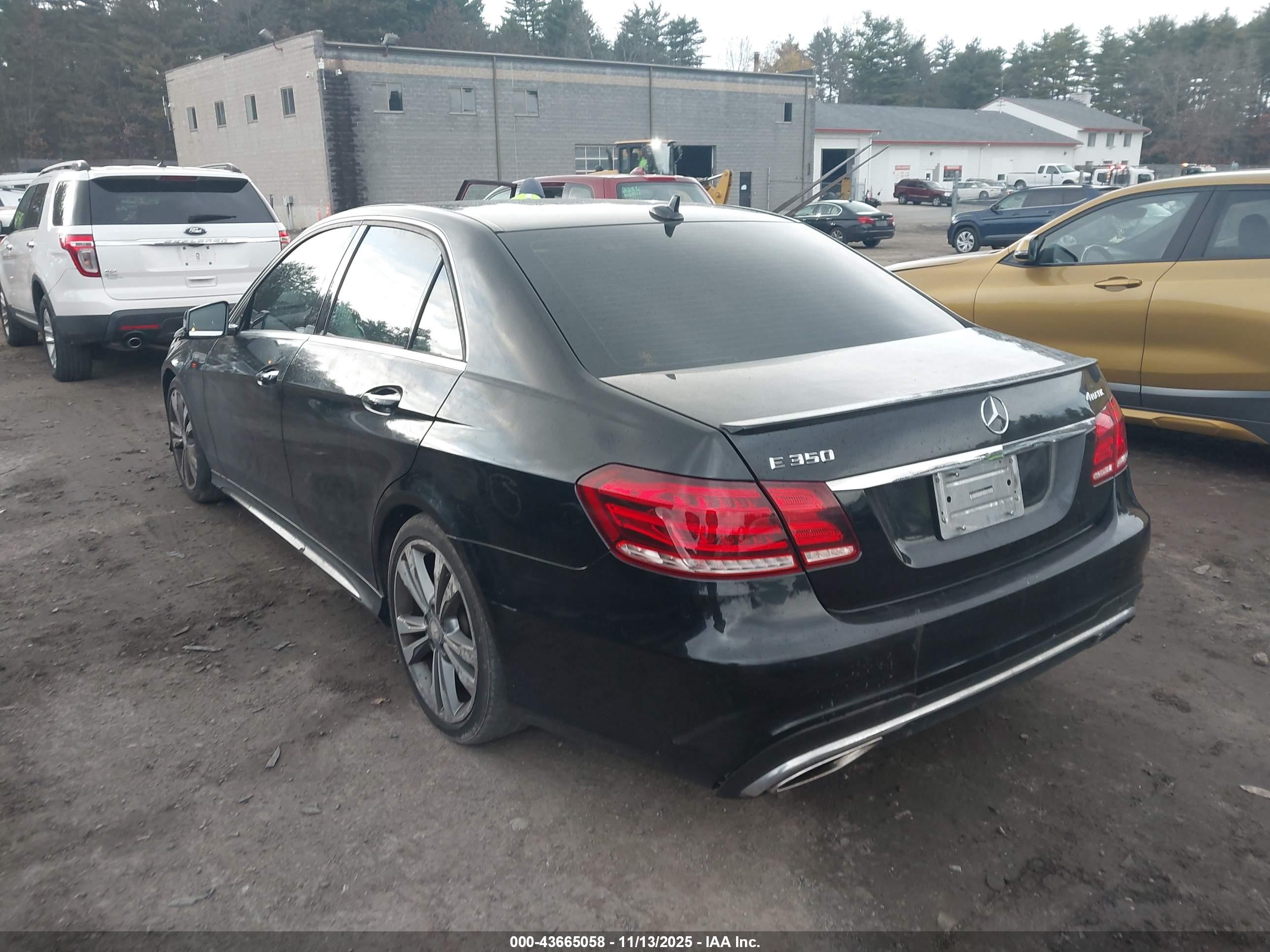 MERCEDES-BENZ E image 3