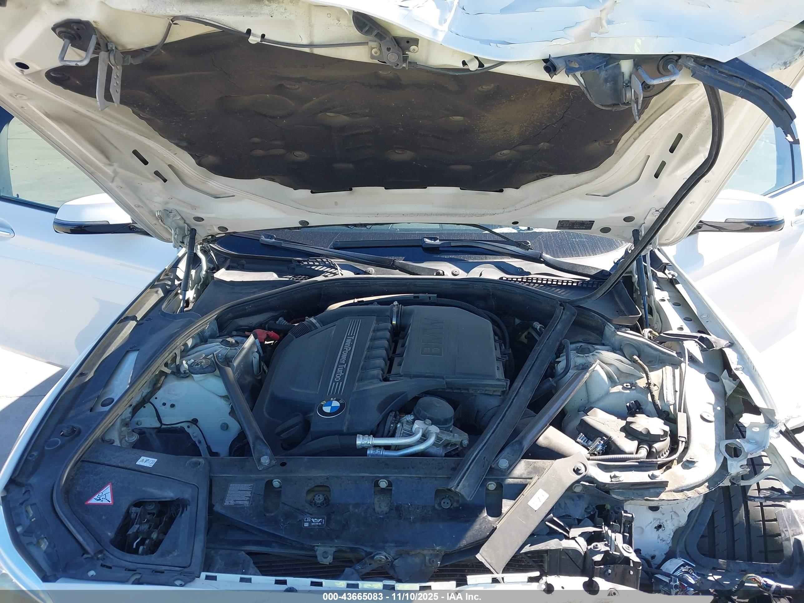 BMW 535I image 10