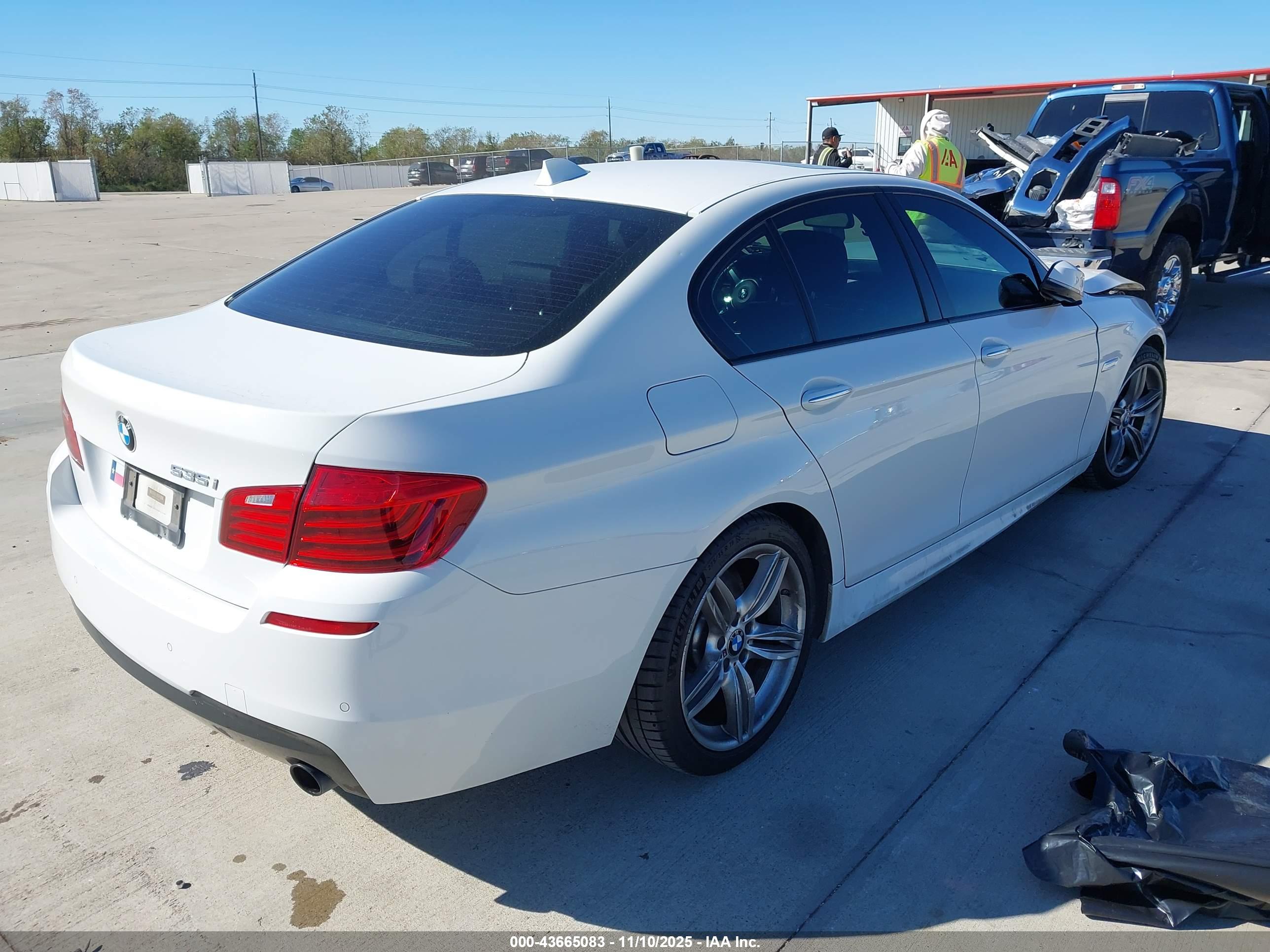 BMW 535I image 4
