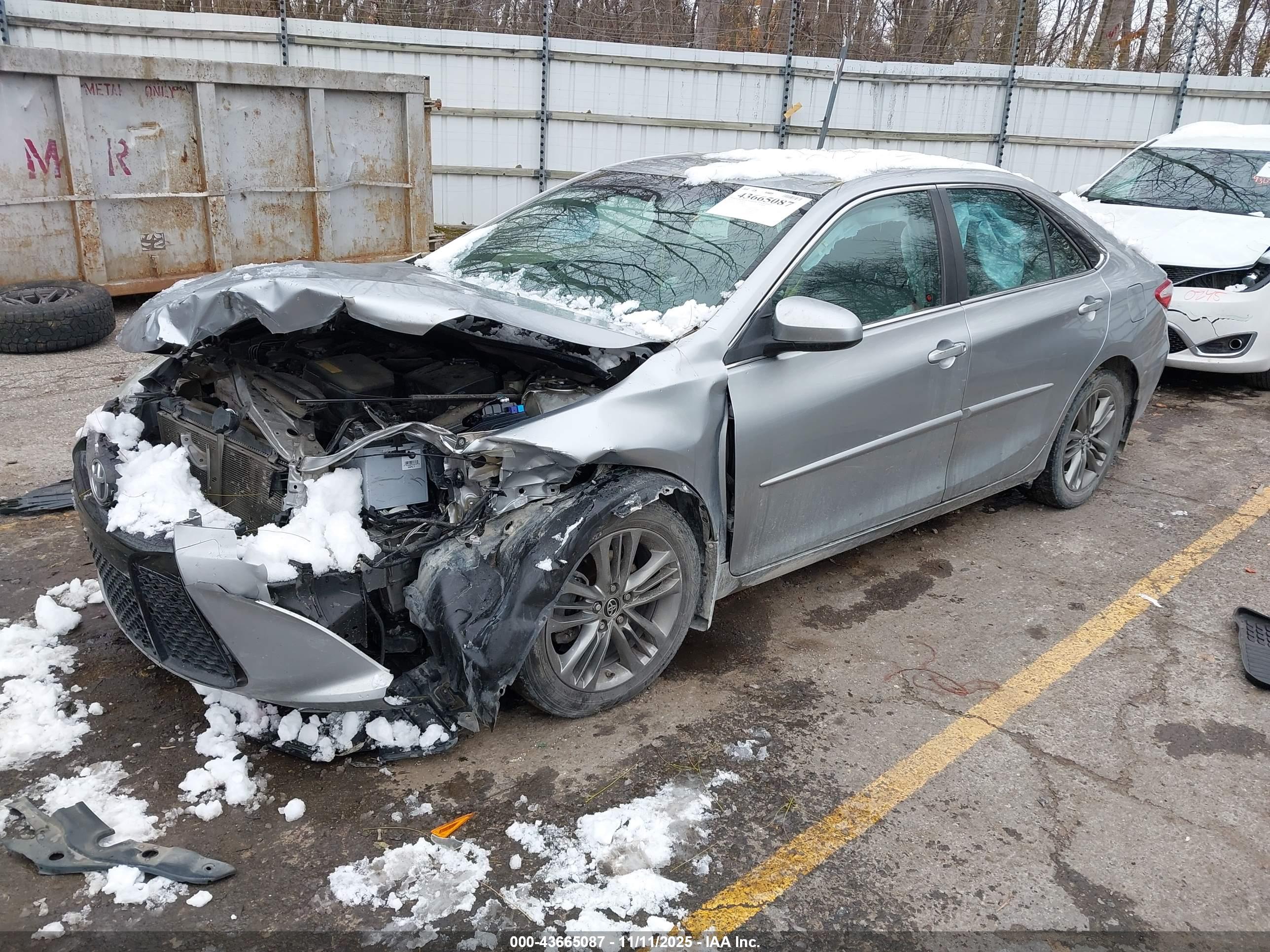 TOYOTA CAMRY image 2