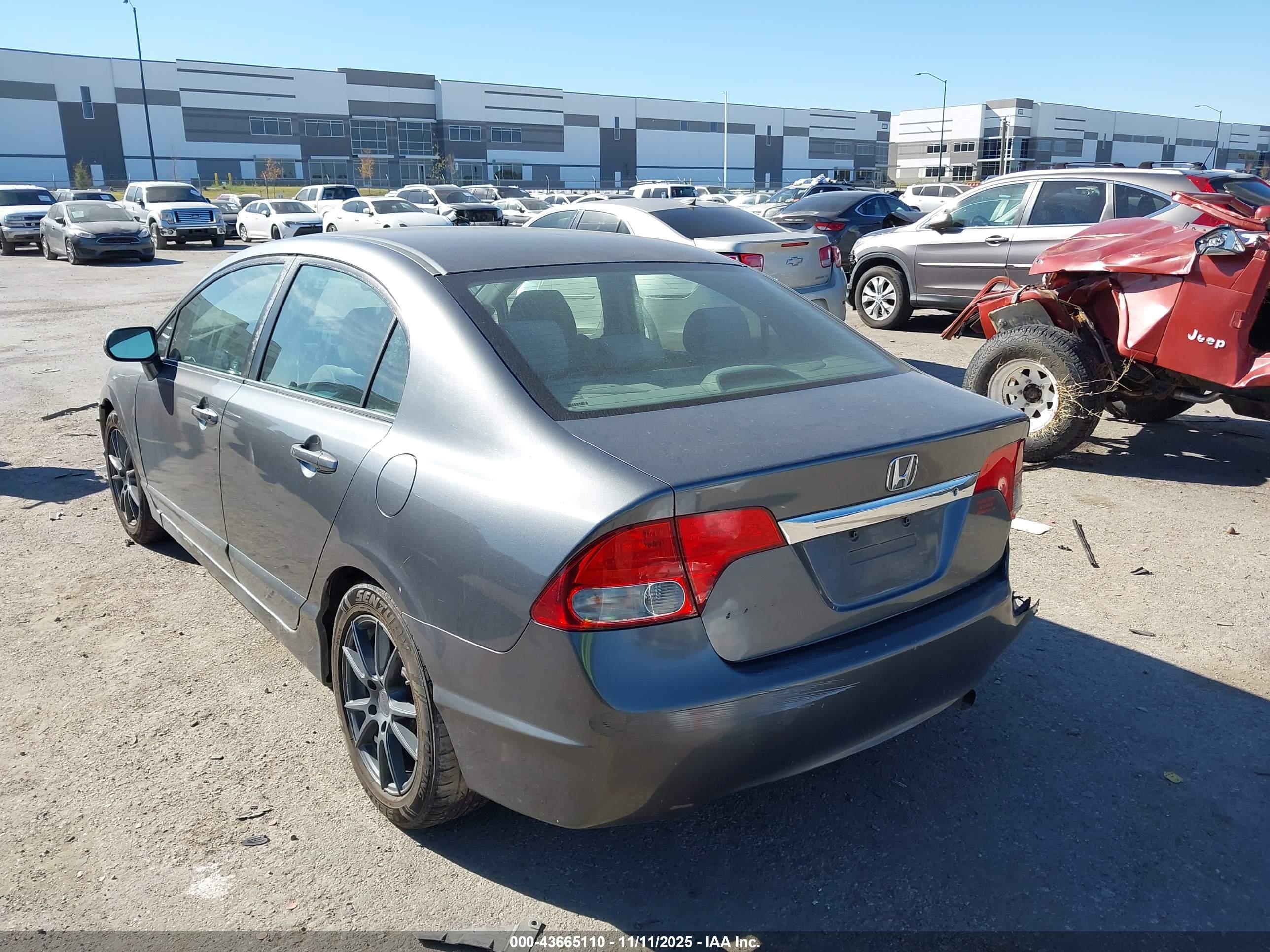 HONDA CIVIC image 3