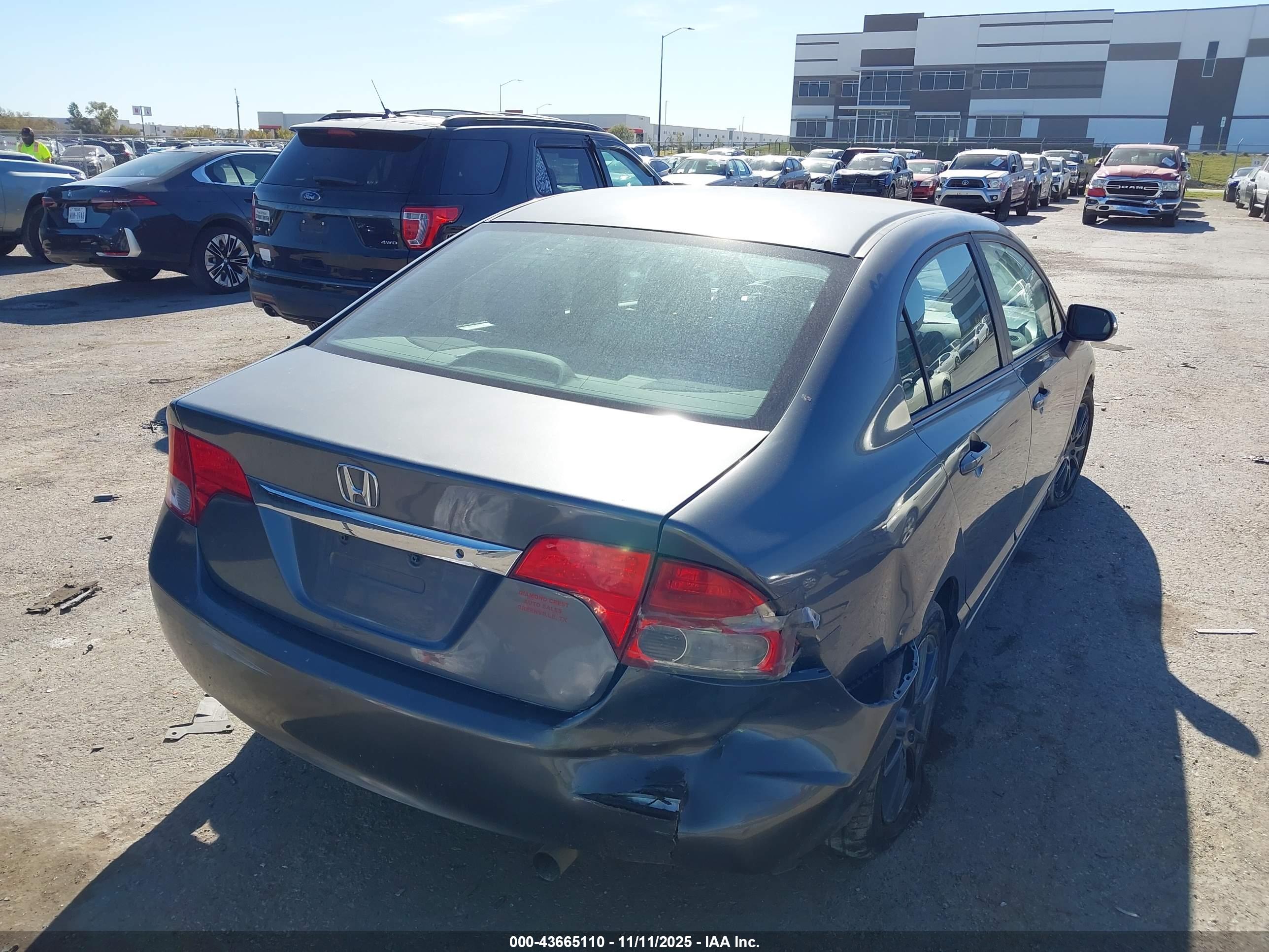 HONDA CIVIC image 4