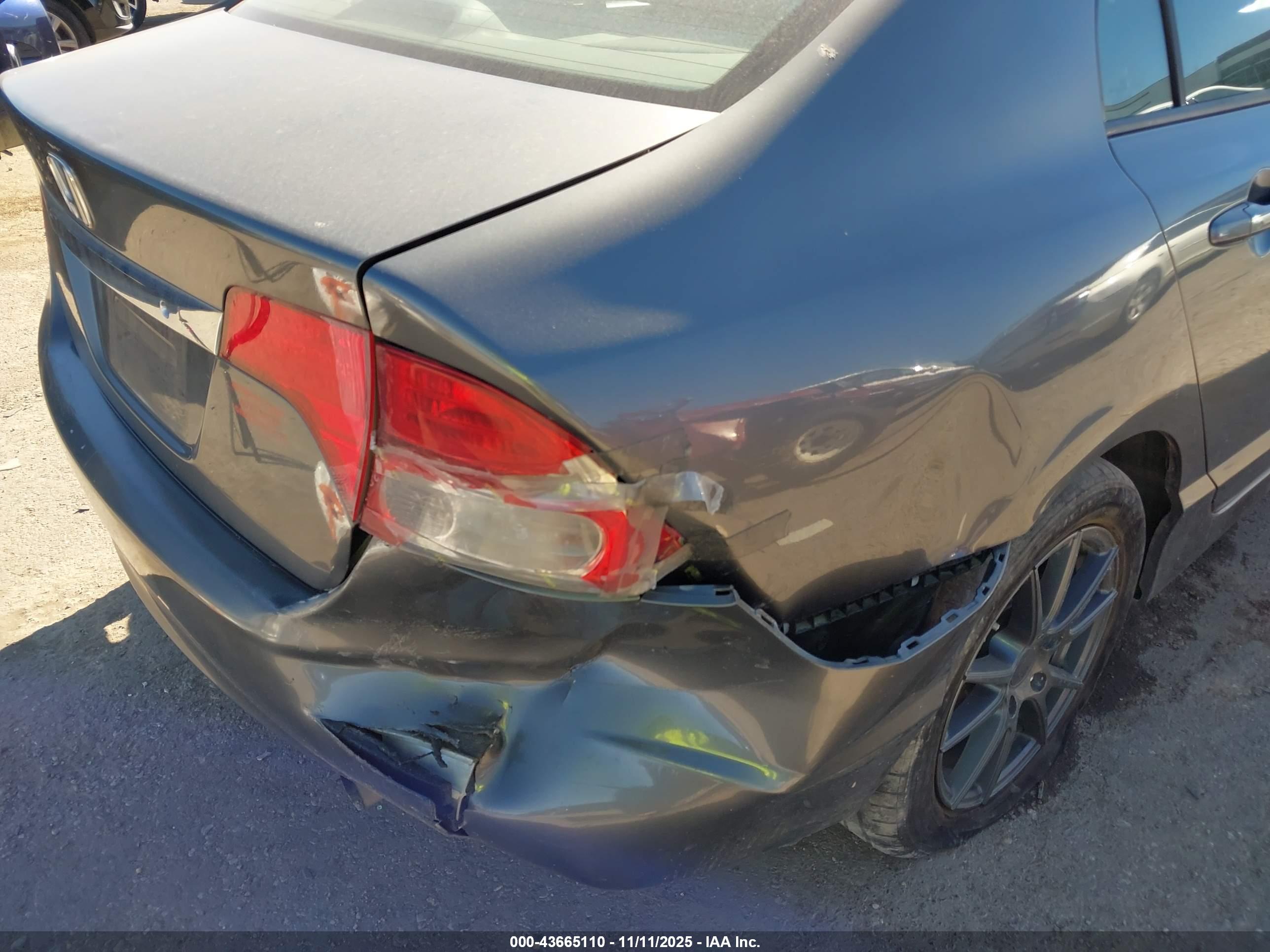 HONDA CIVIC image 6