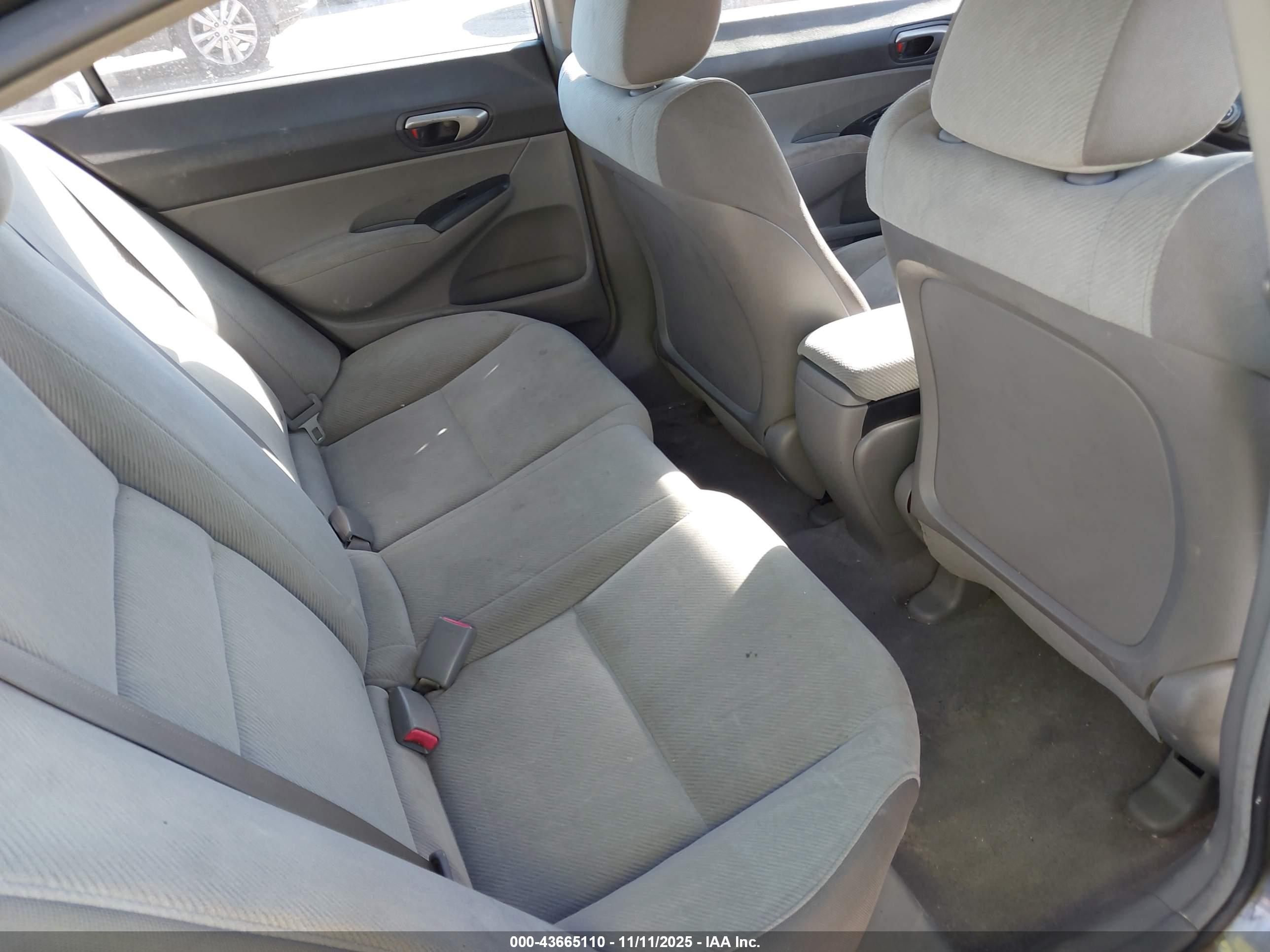 HONDA CIVIC image 8