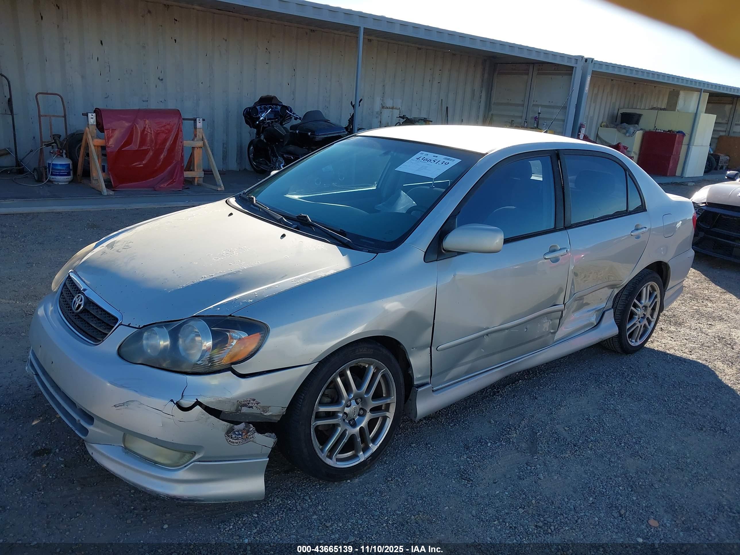 TOYOTA COROLLA image 2