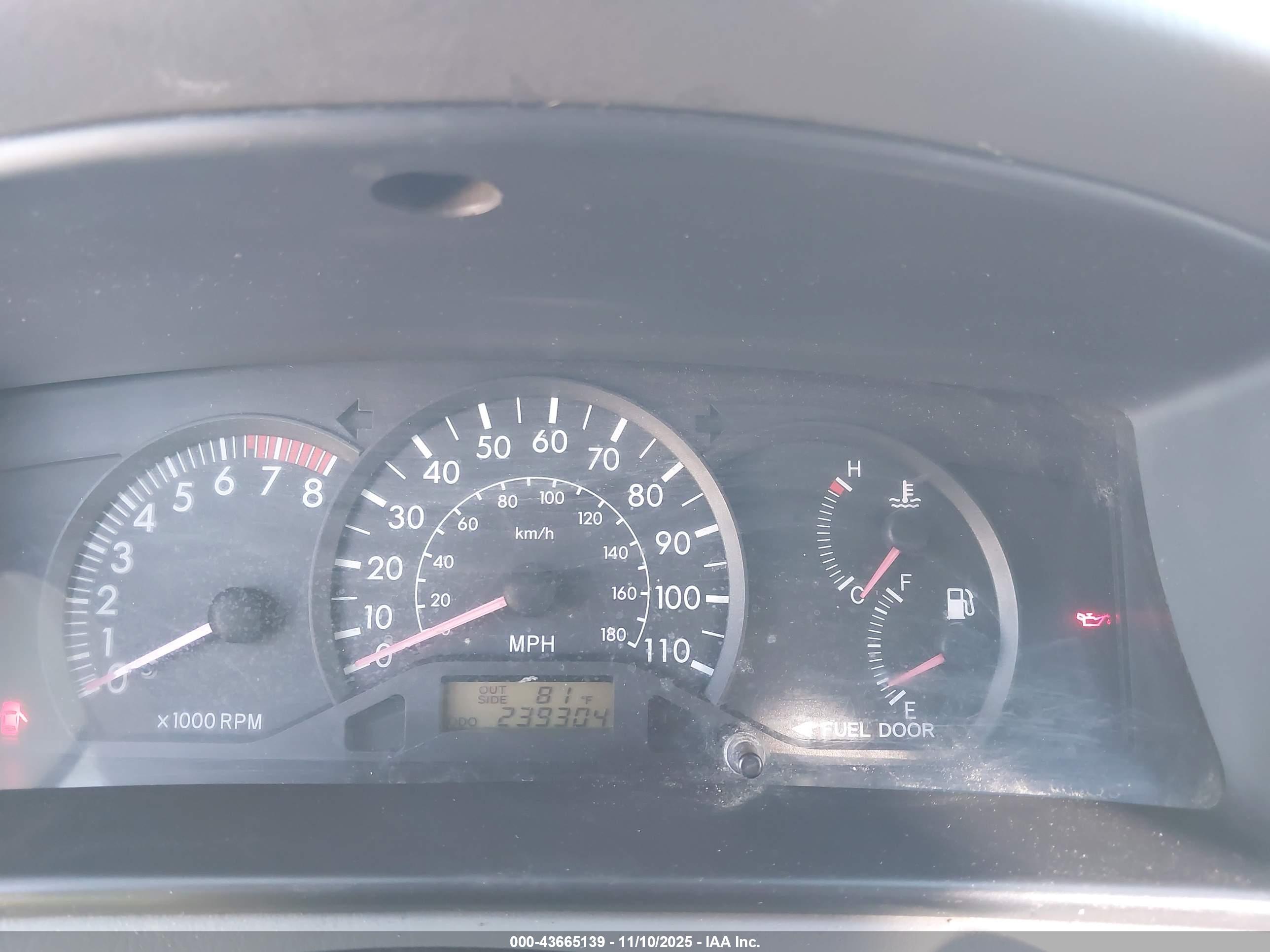 TOYOTA COROLLA image 7