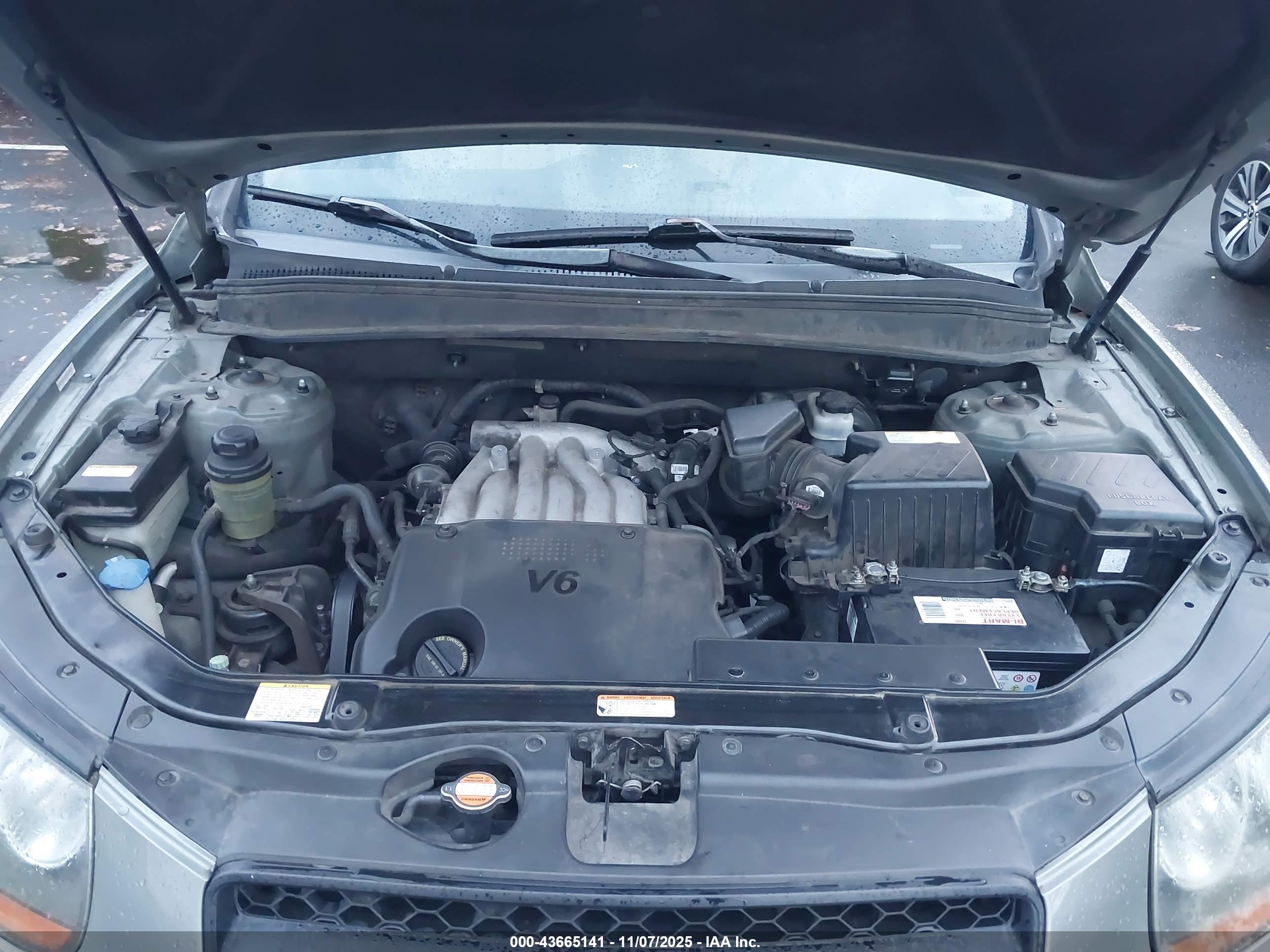 HYUNDAI SANTA image 10