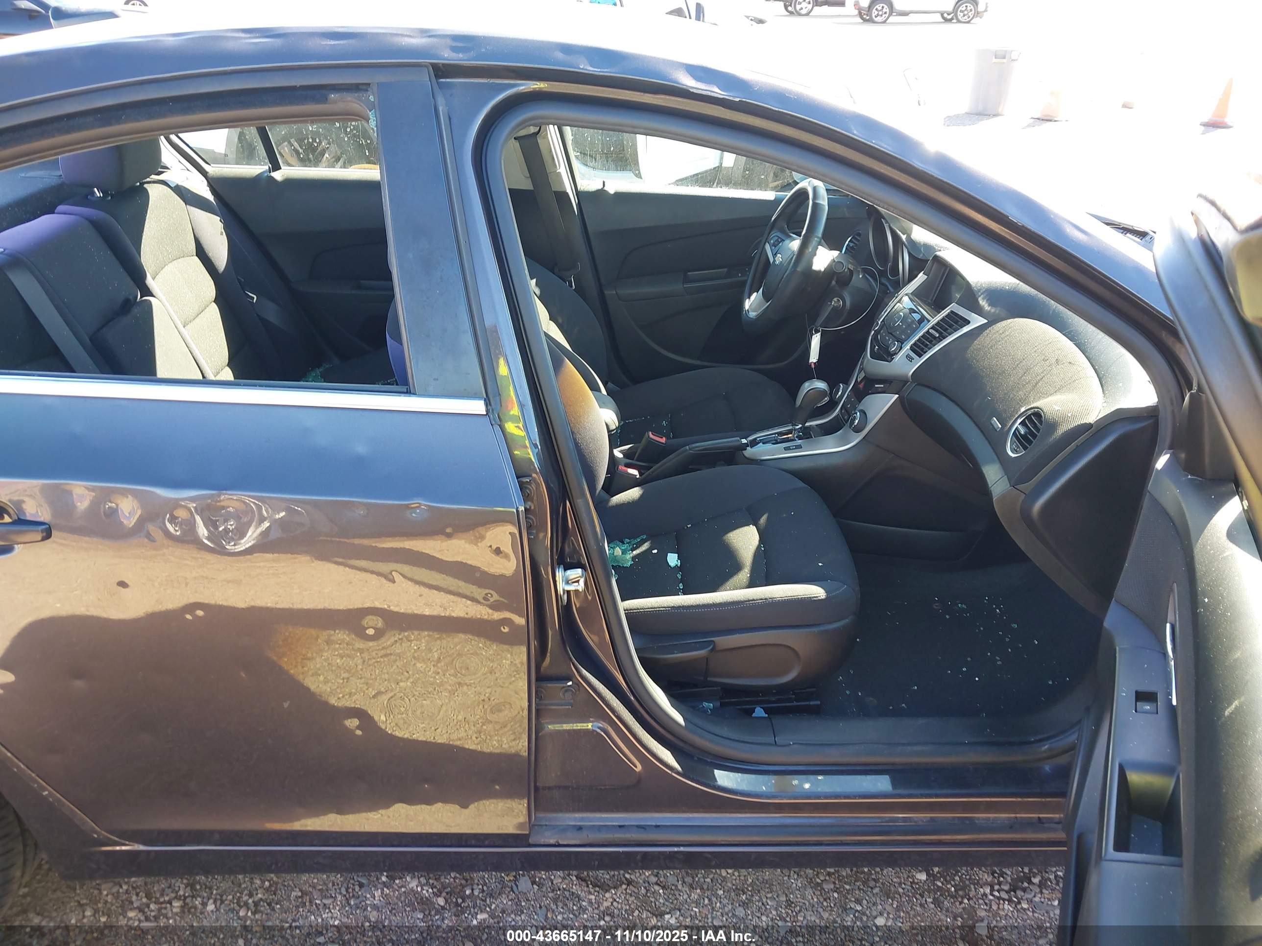 CHEVROLET CRUZE image 5