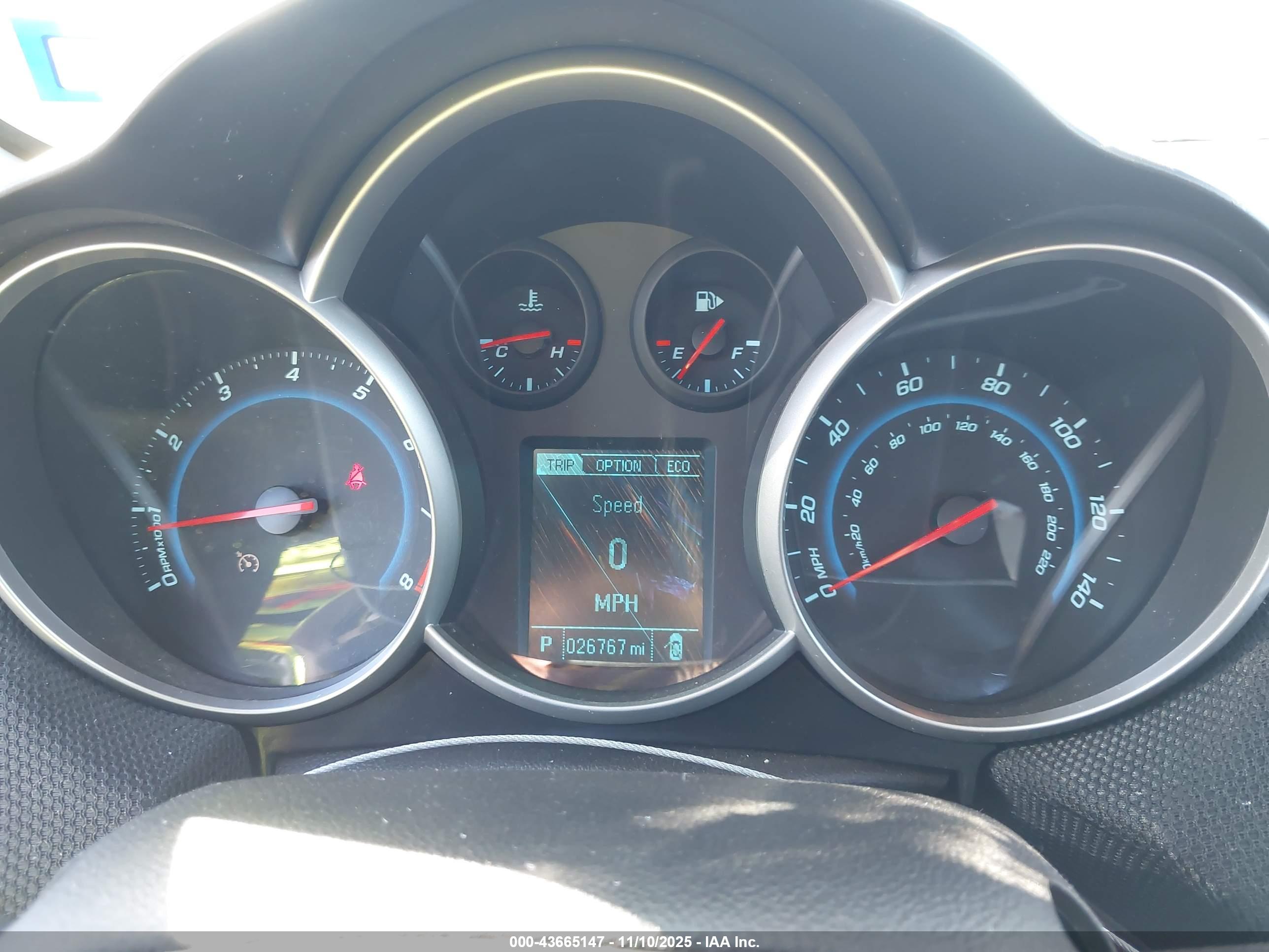 CHEVROLET CRUZE image 7