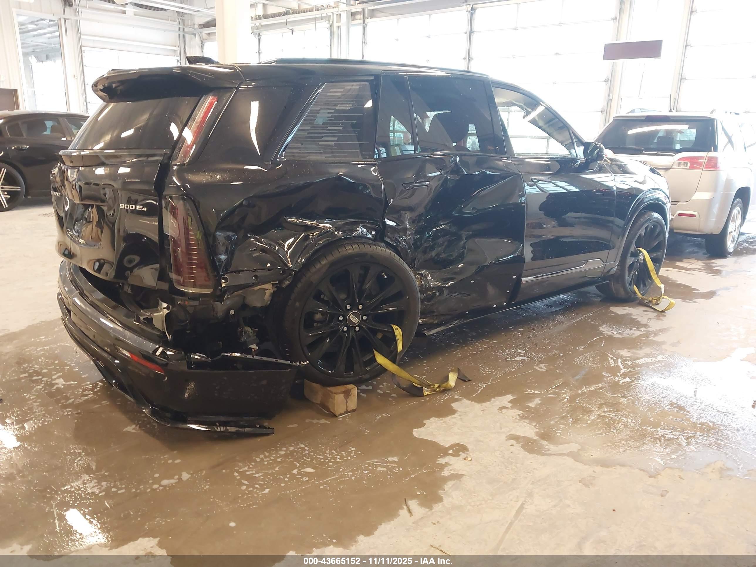 CADILLAC VISTIQ image 4