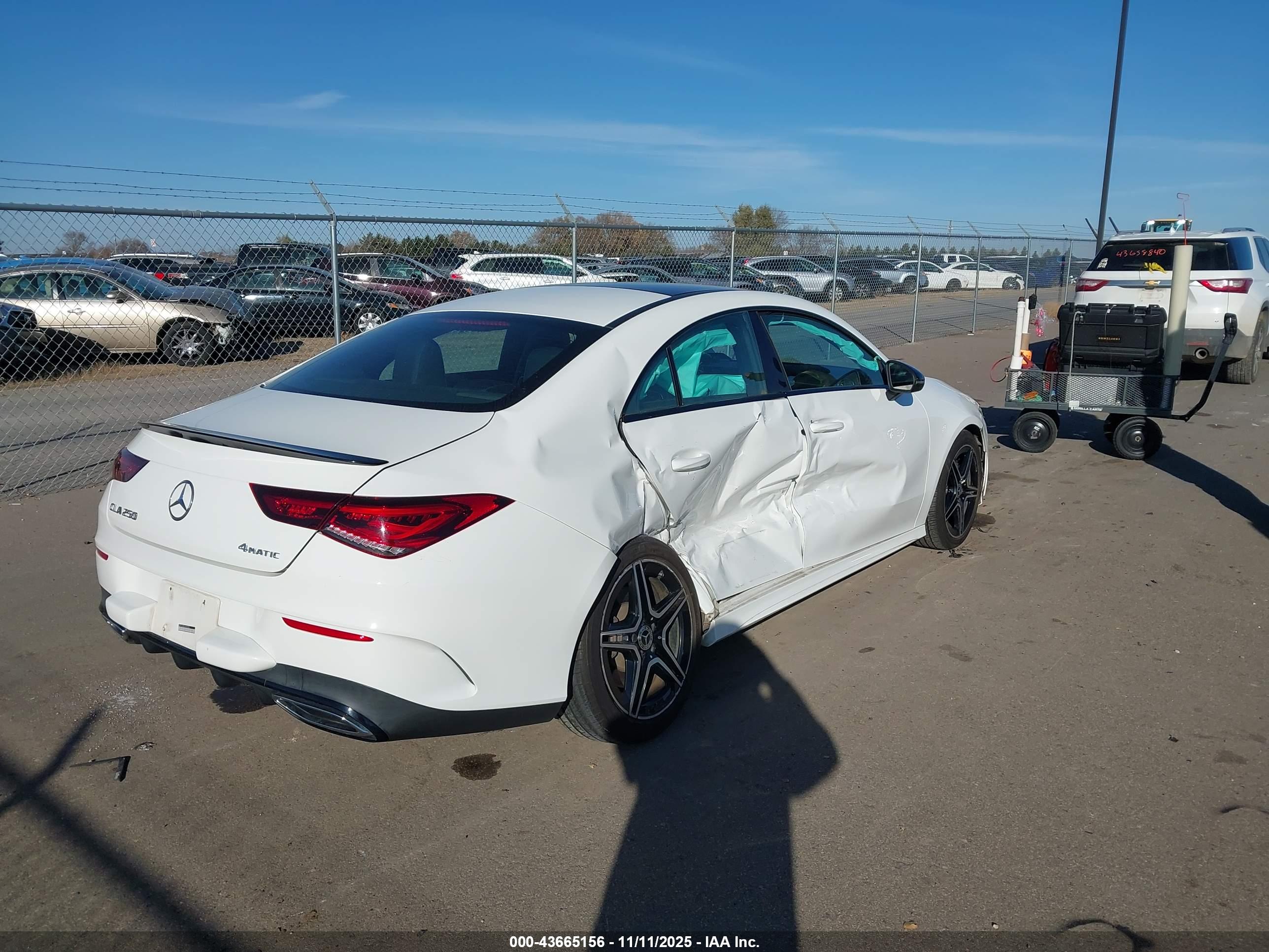 MERCEDES-BENZ CLA image 4