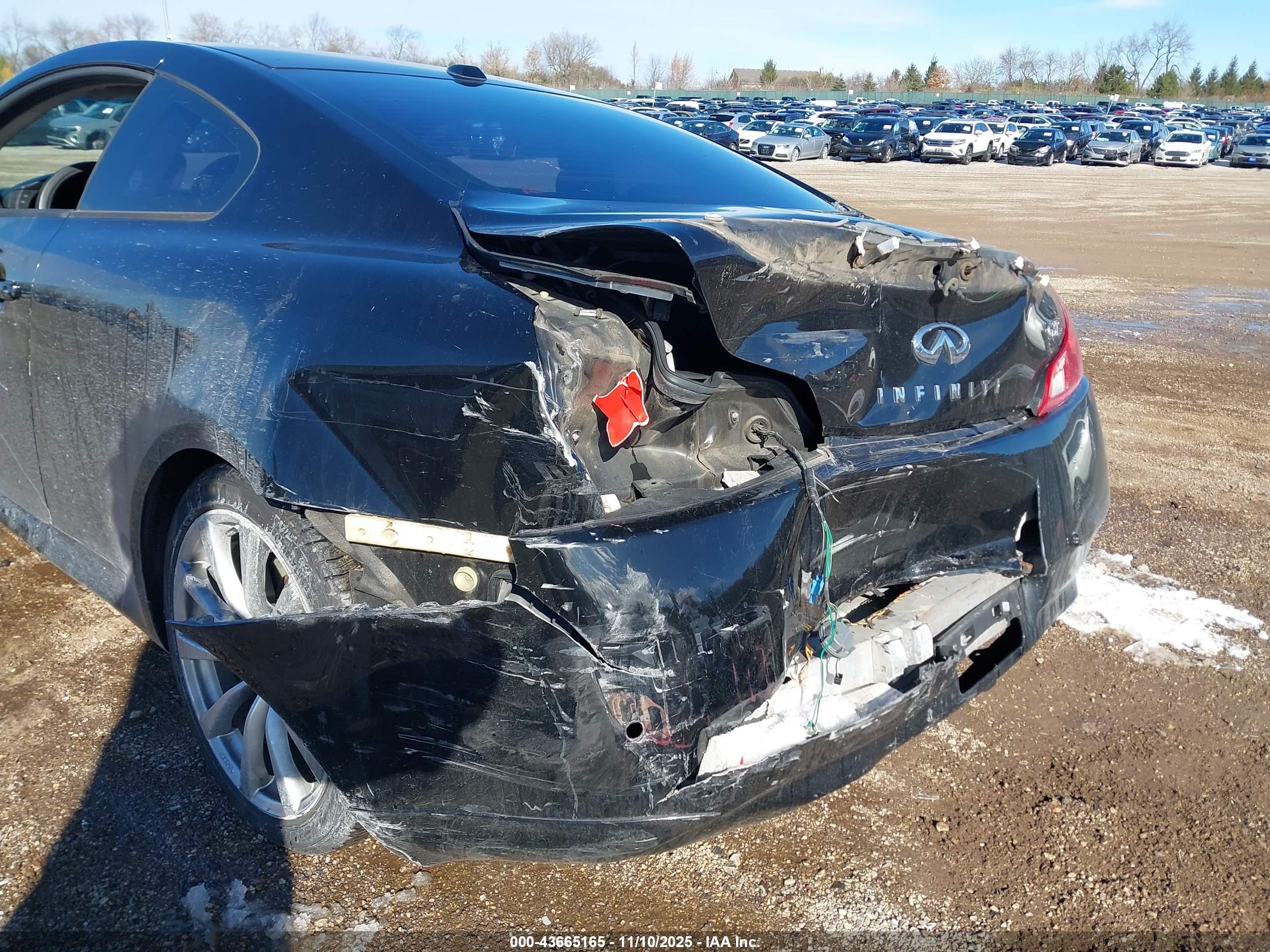 INFINITI G37 image 6