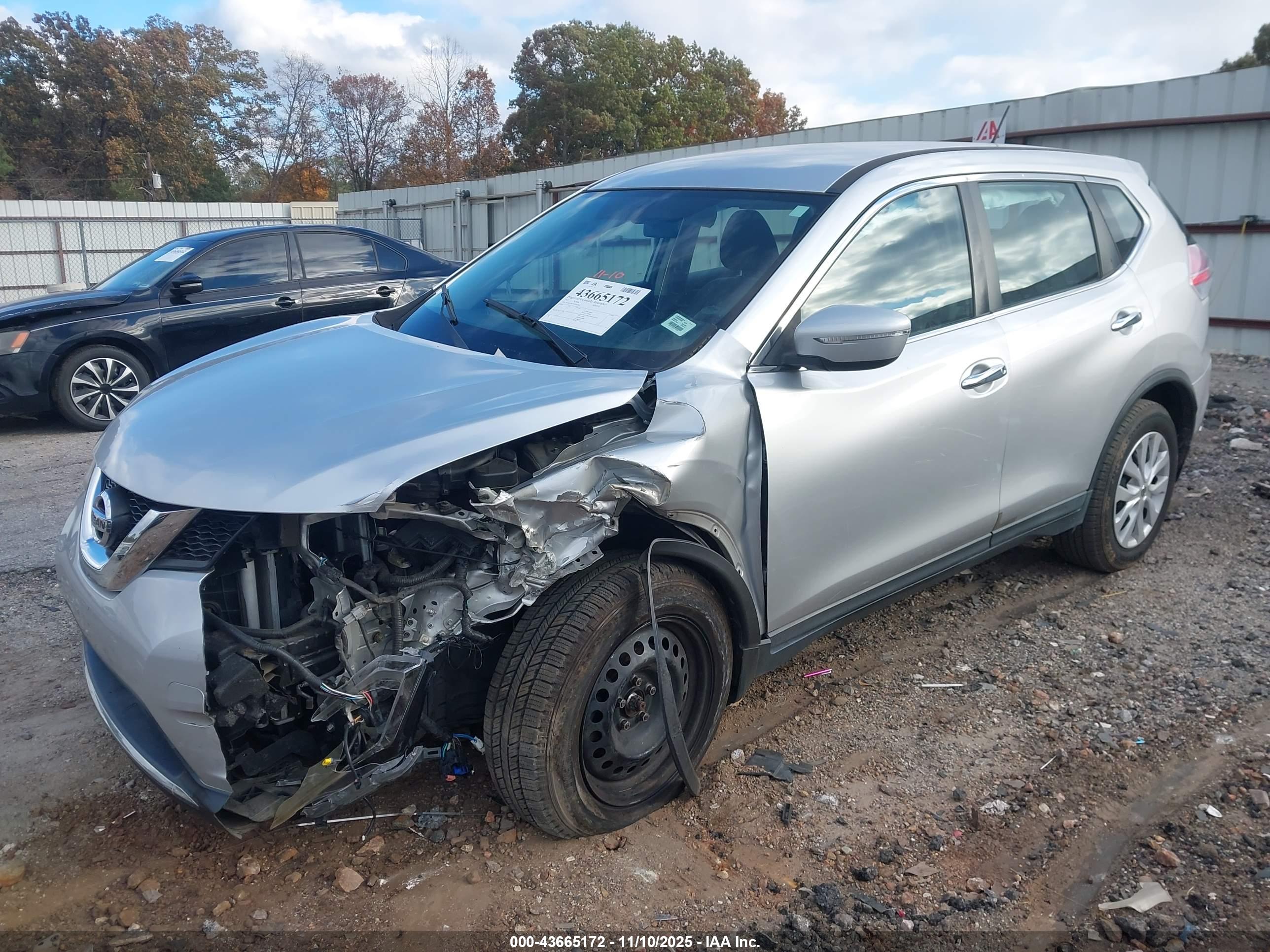 NISSAN ROGUE image 2