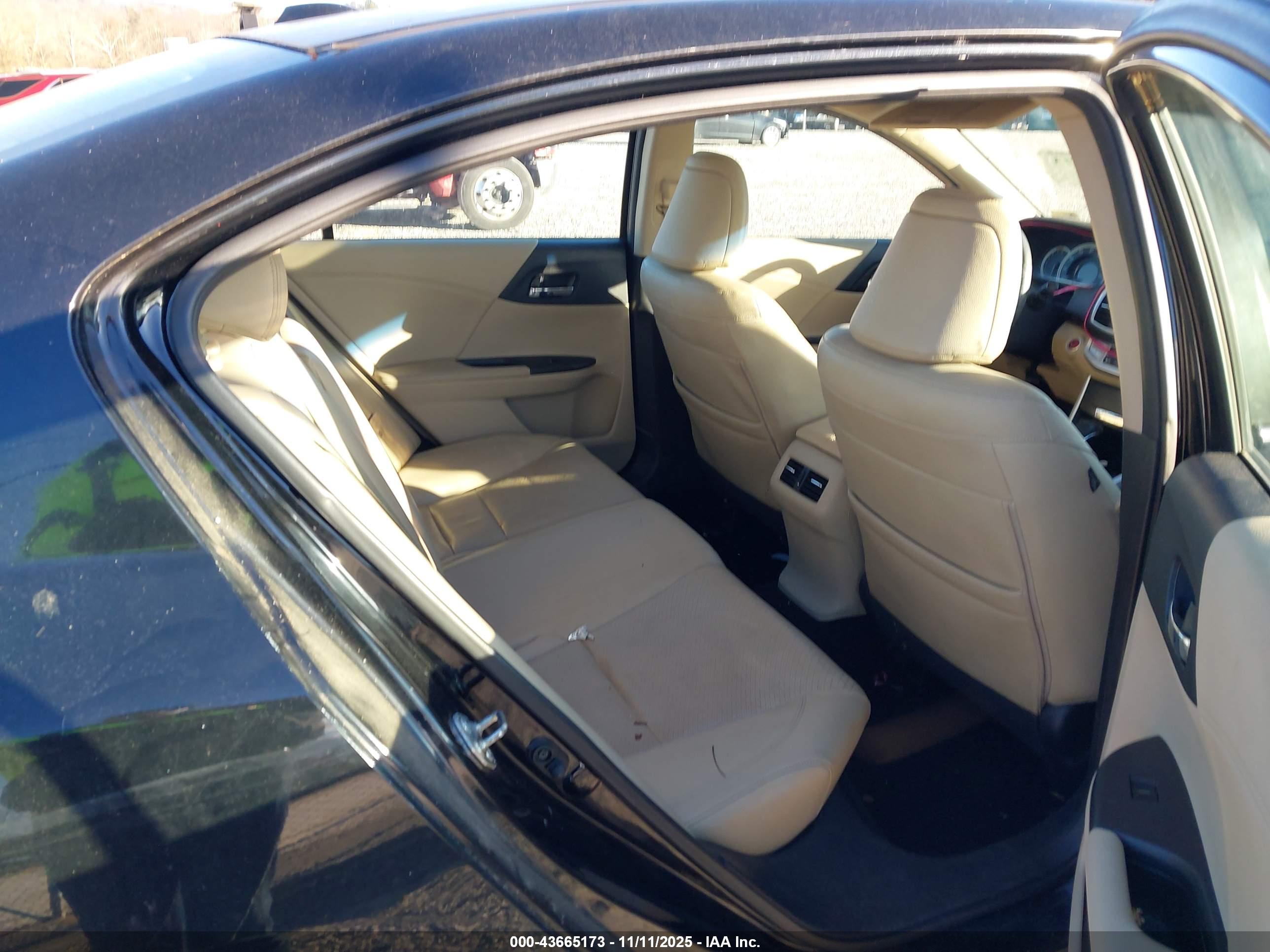 HONDA ACCORD image 8