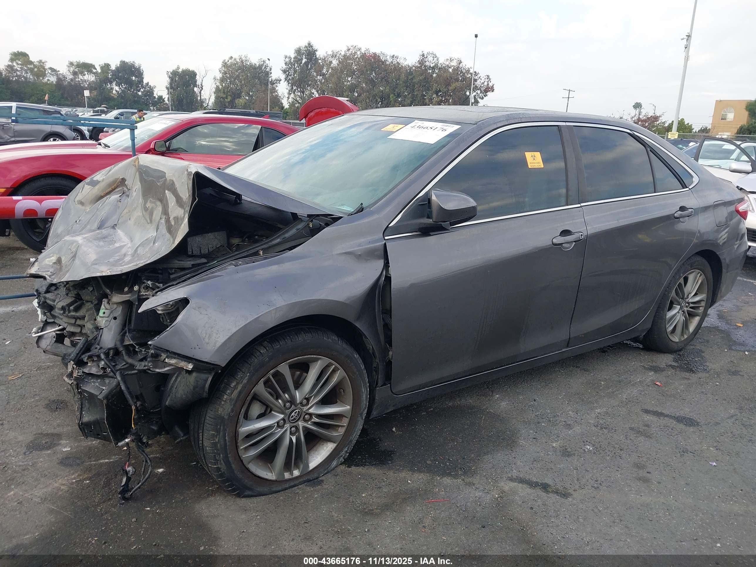 TOYOTA CAMRY image 2