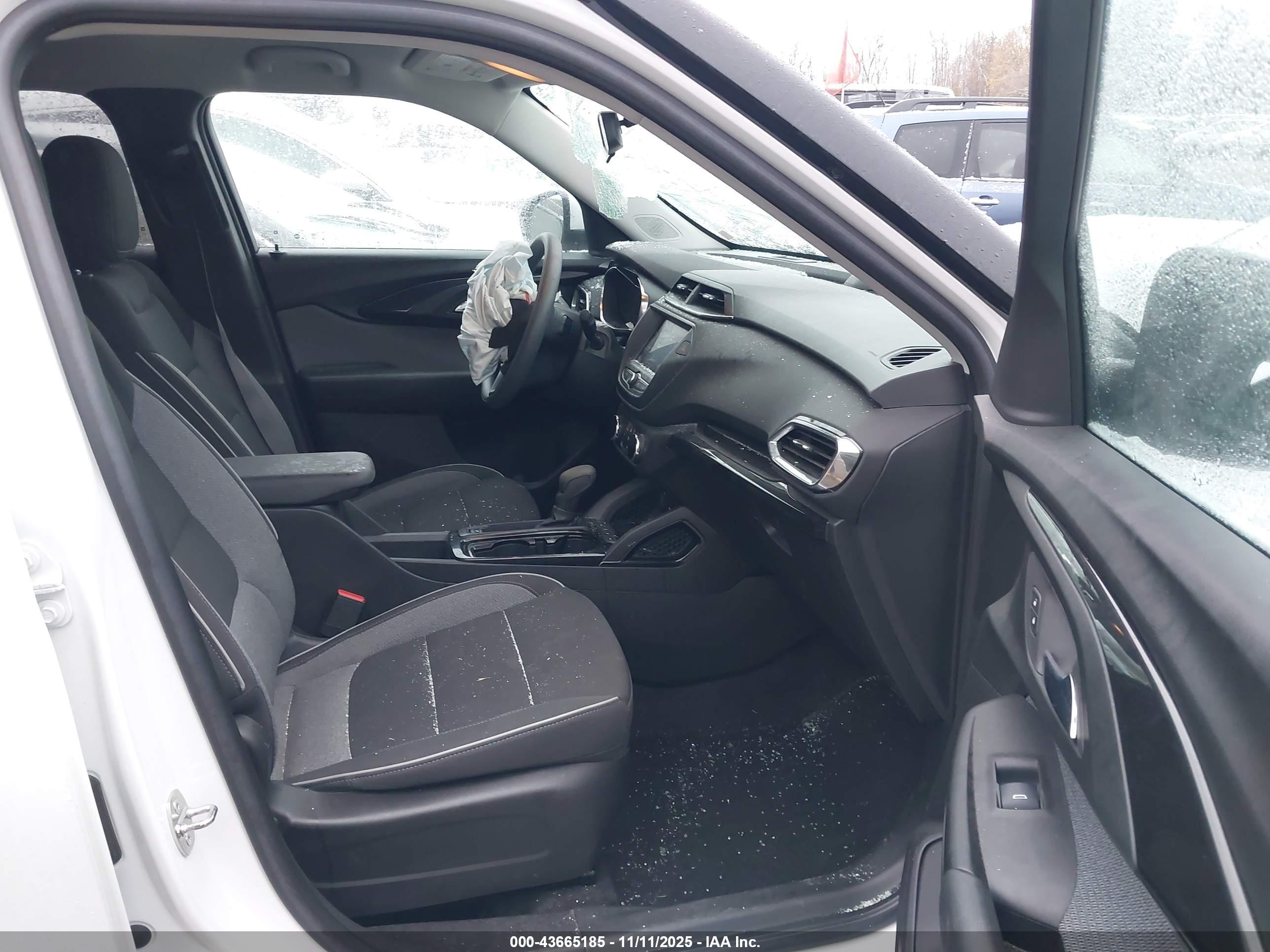 CHEVROLET TRAILBLAZER image 5
