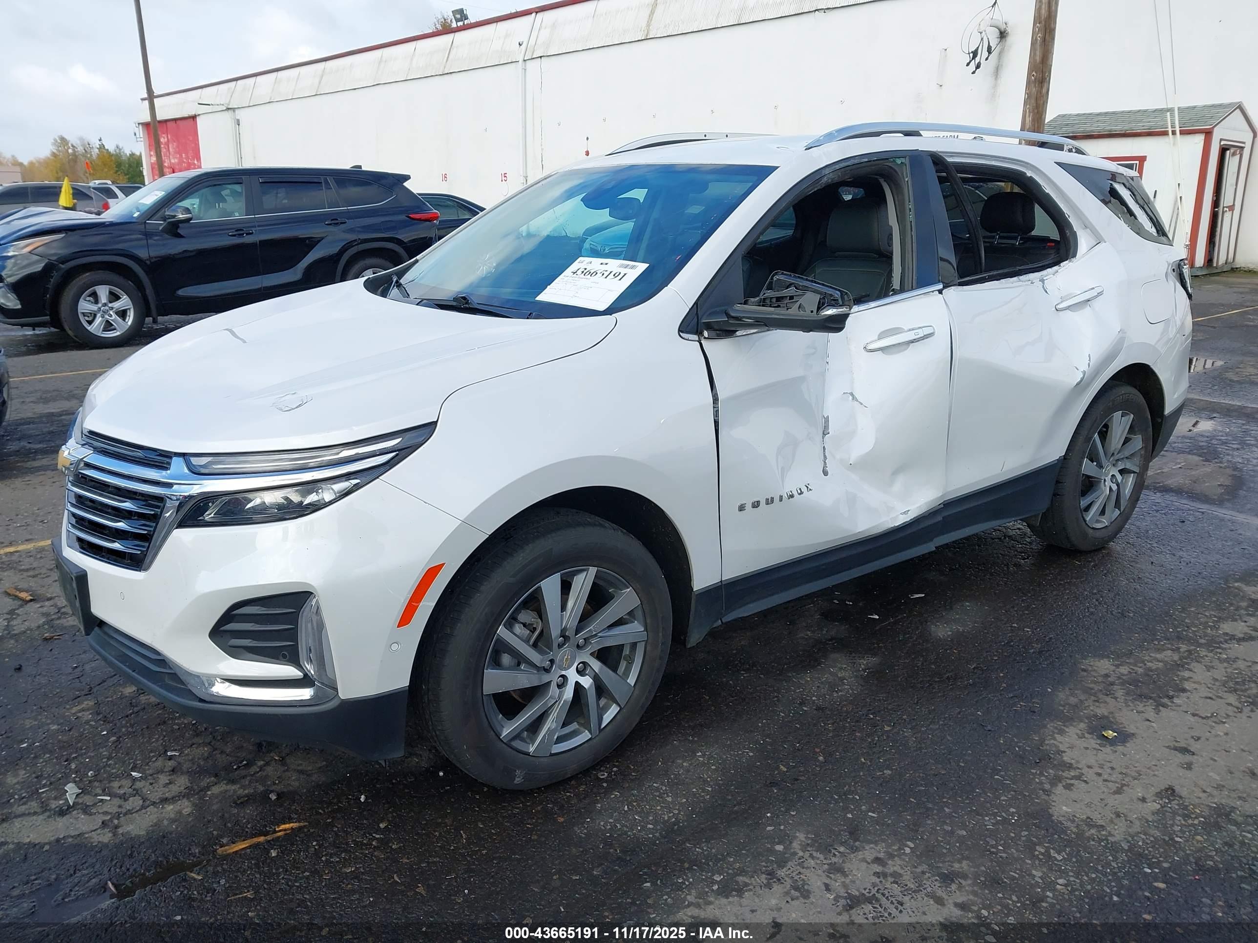 CHEVROLET EQUINOX image 2