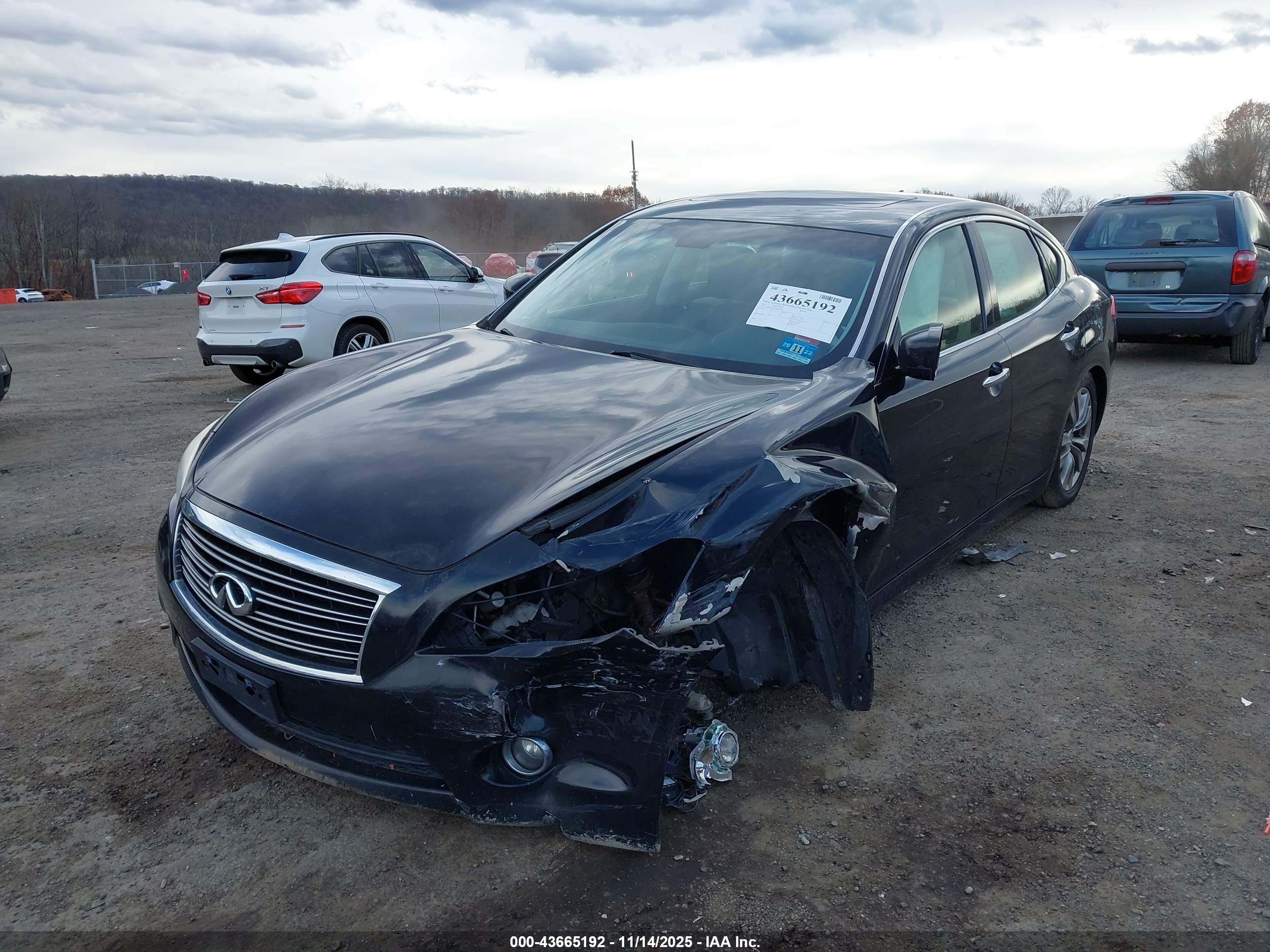 INFINITI M37X image 6