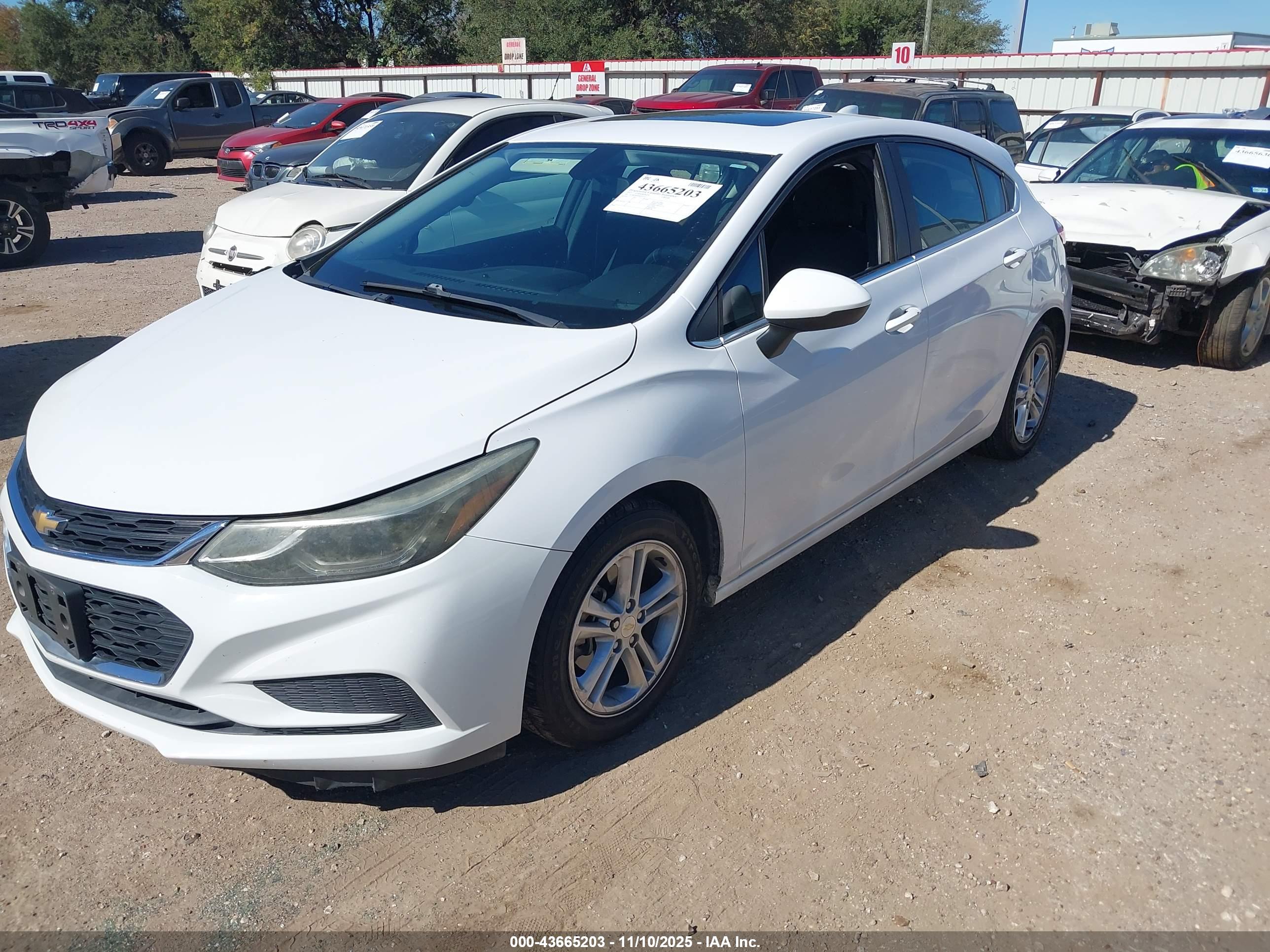 CHEVROLET CRUZE image 2