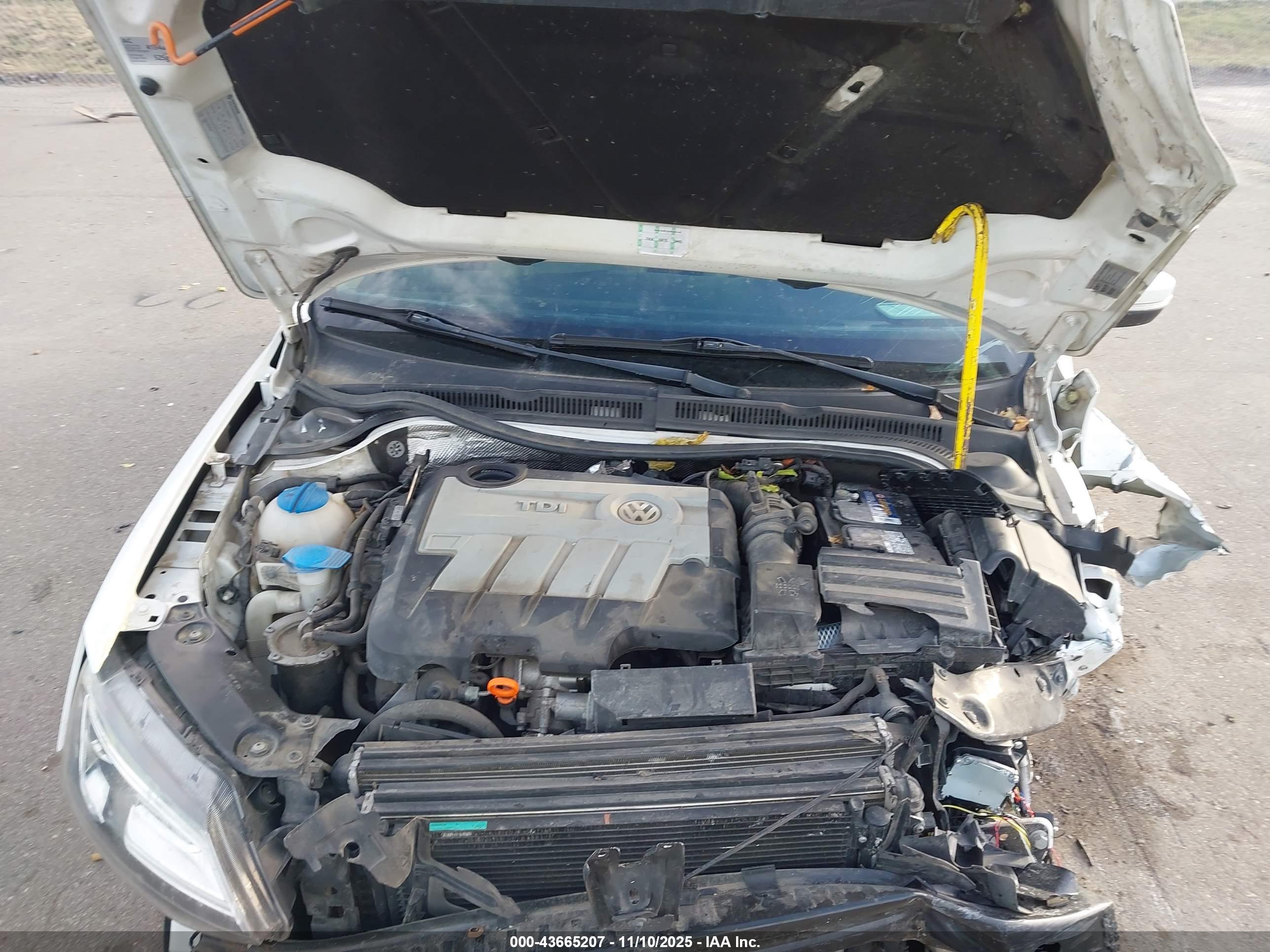 VOLKSWAGEN JETTA image 10