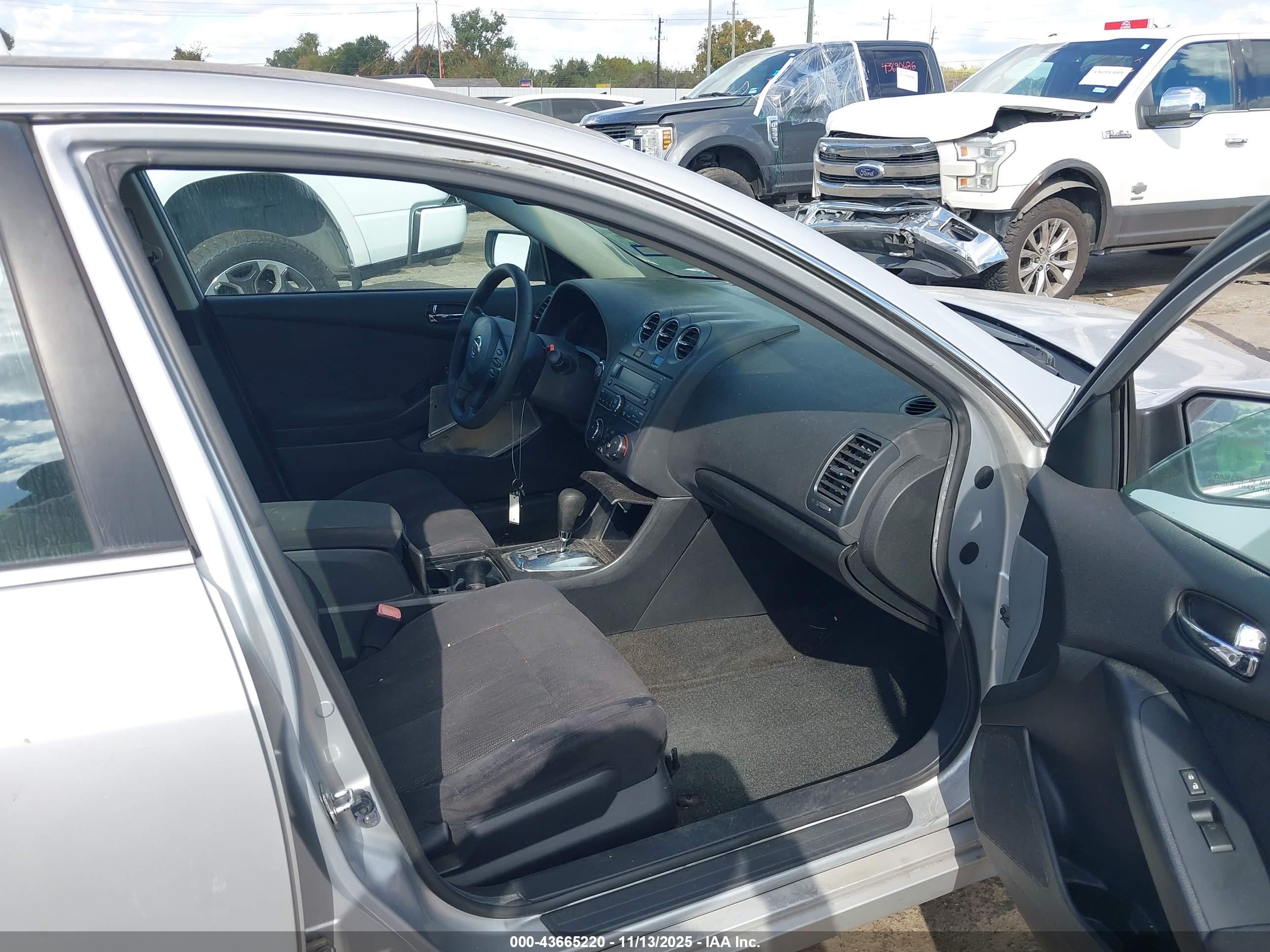 NISSAN ALTIMA image 5