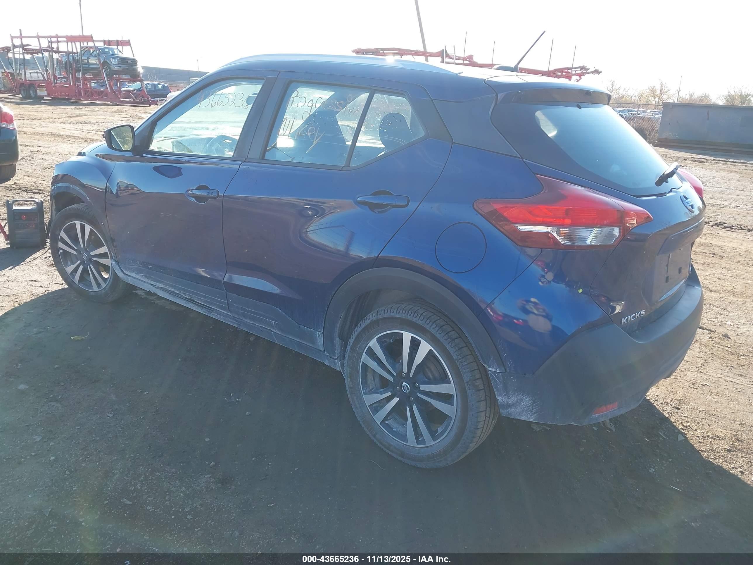 NISSAN KICKS image 3
