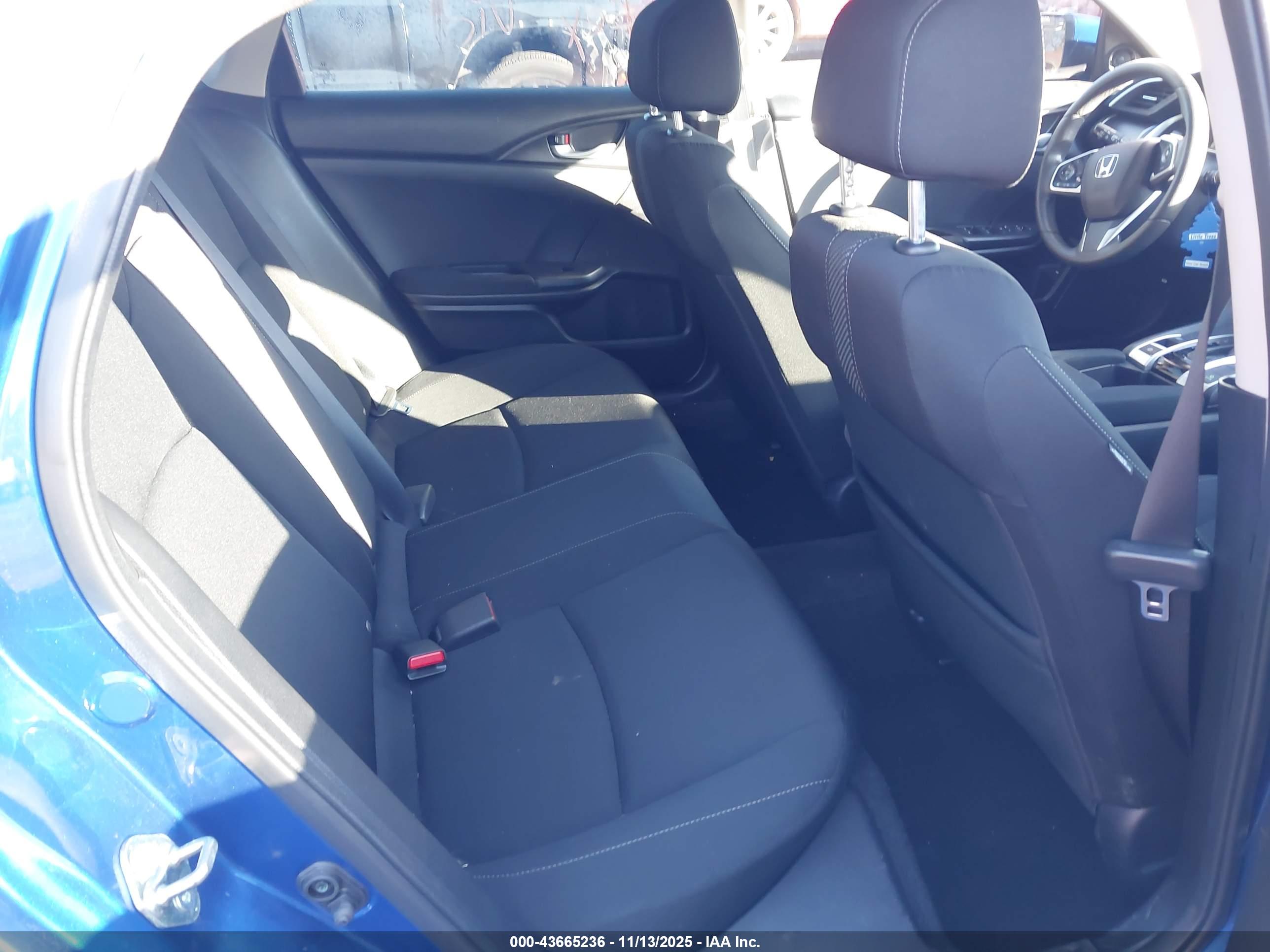 NISSAN KICKS image 8