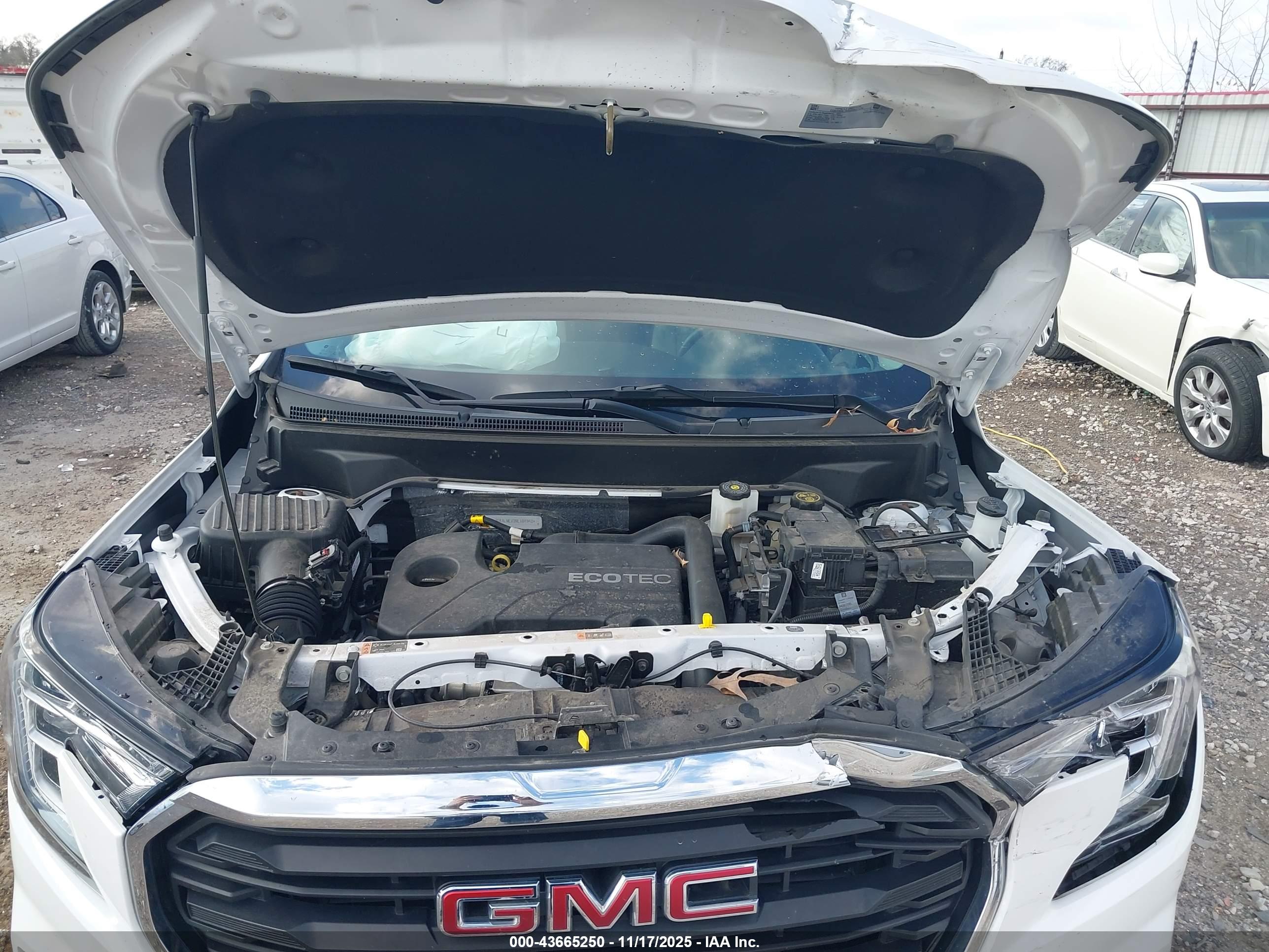 GMC TERRAIN image 10