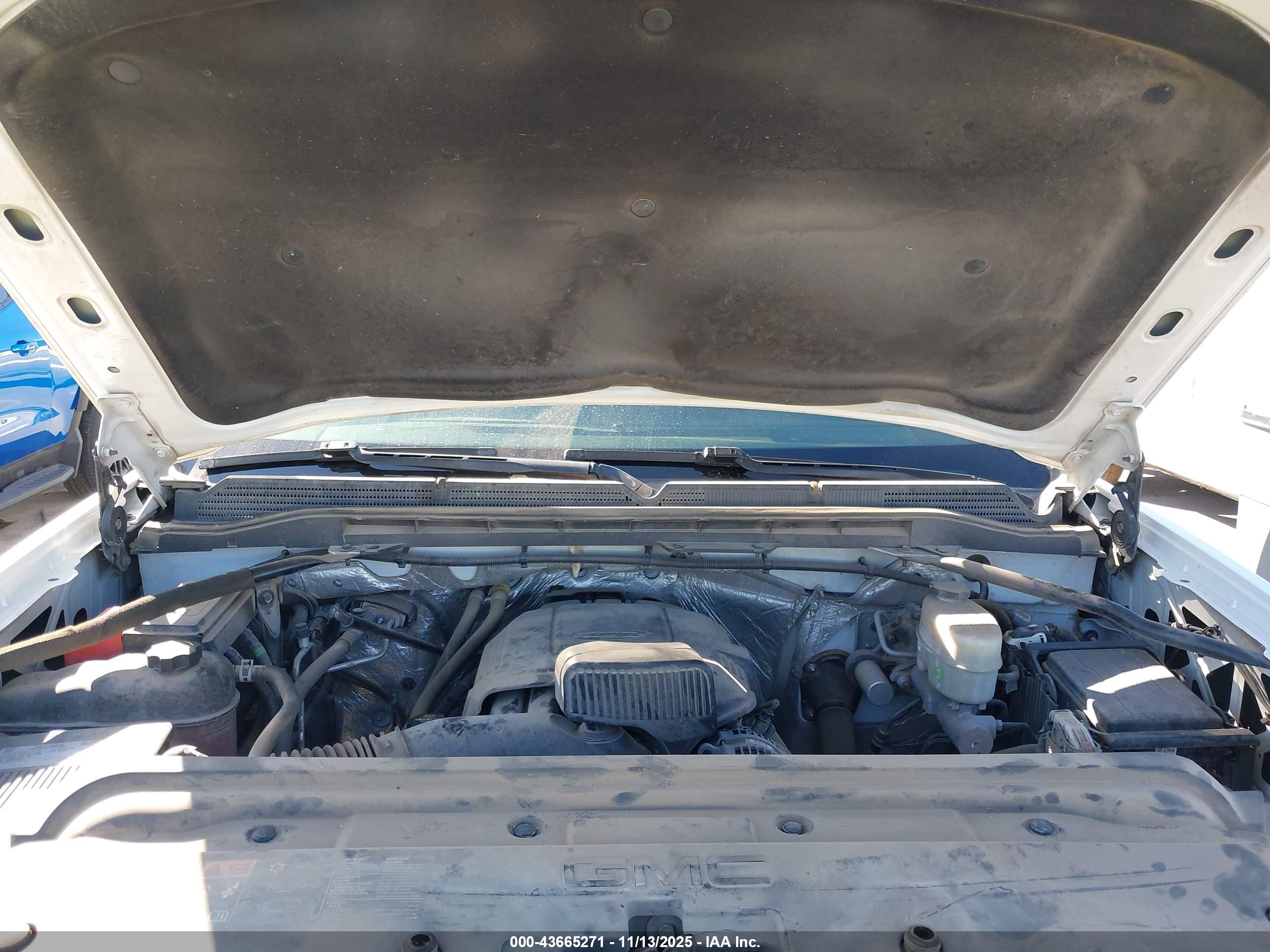 GMC SIERRA image 10