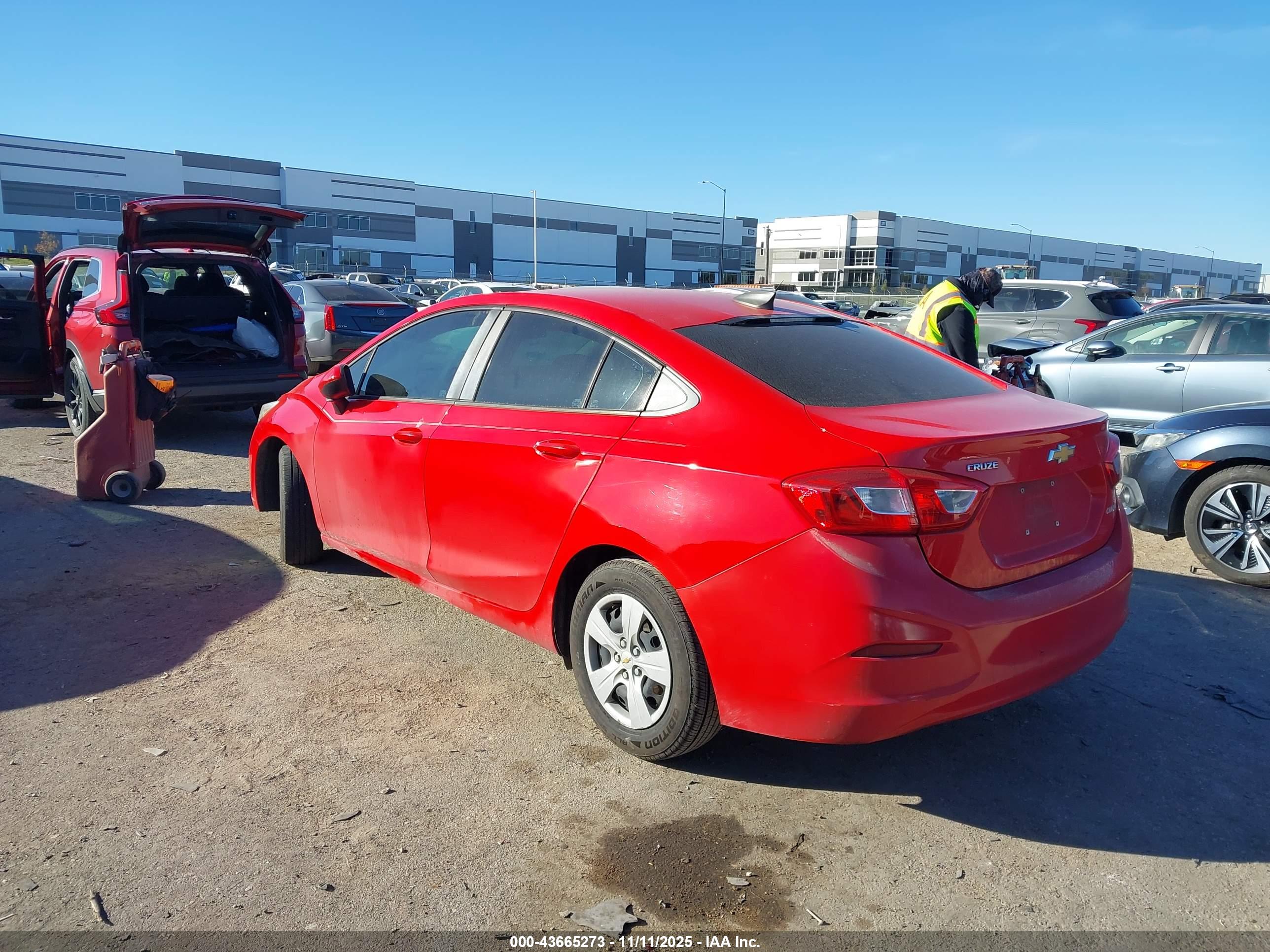 CHEVROLET CRUZE image 3