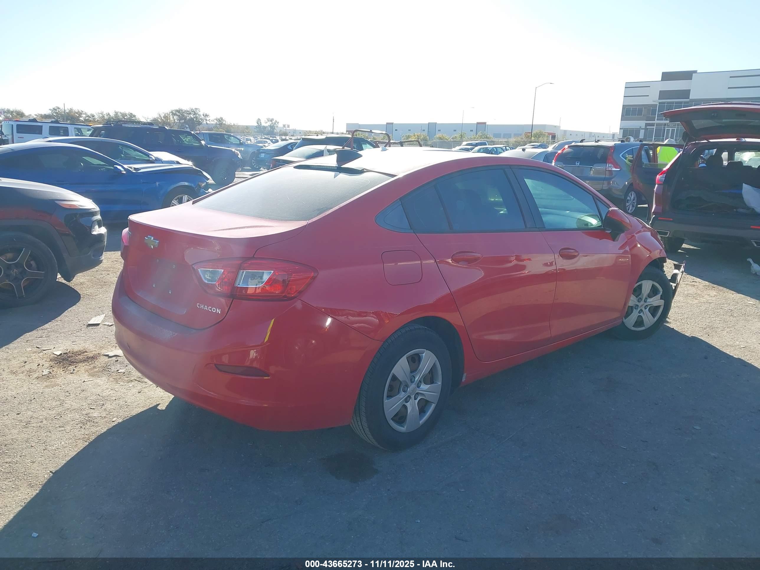 CHEVROLET CRUZE image 4