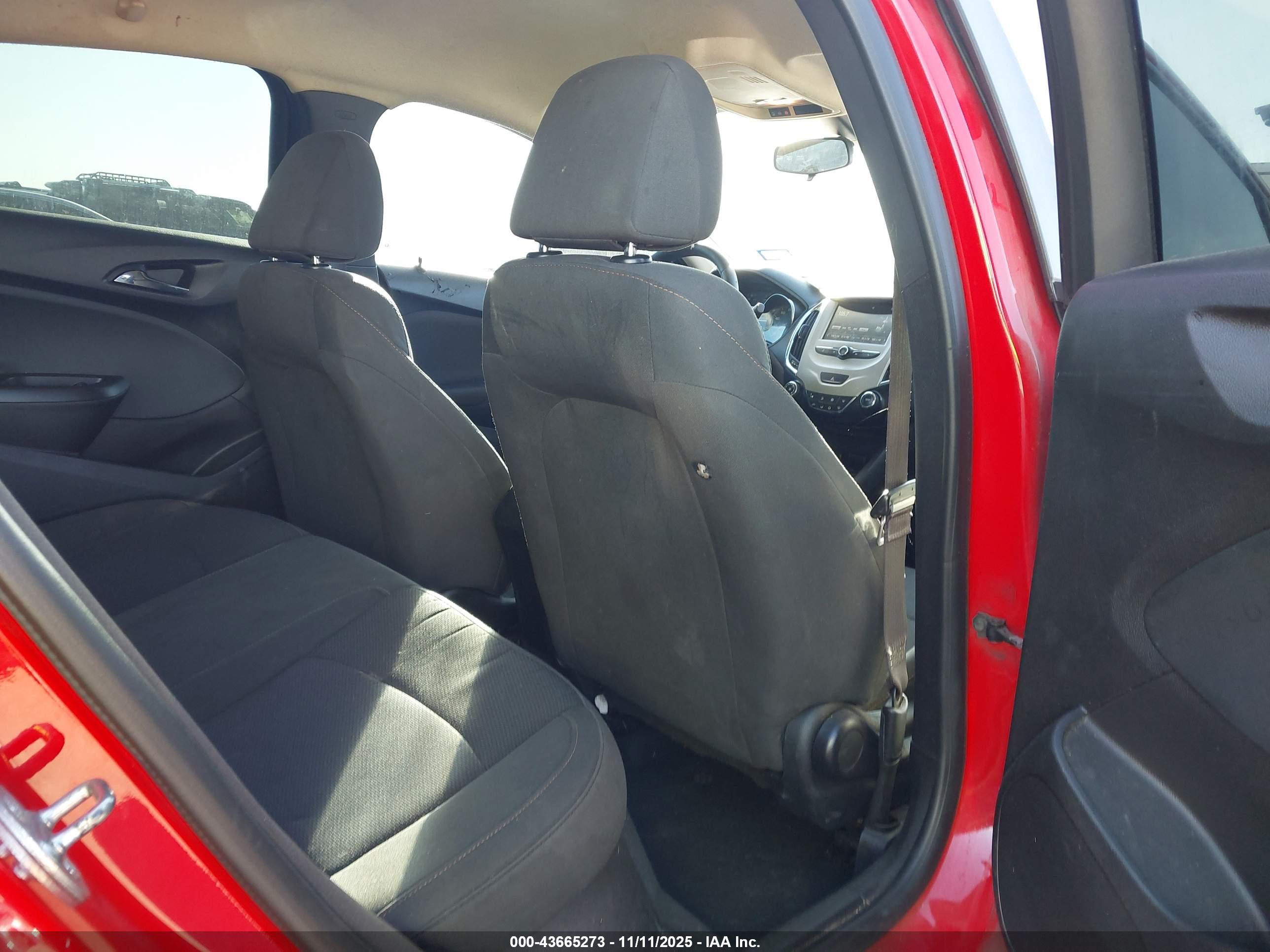 CHEVROLET CRUZE image 8