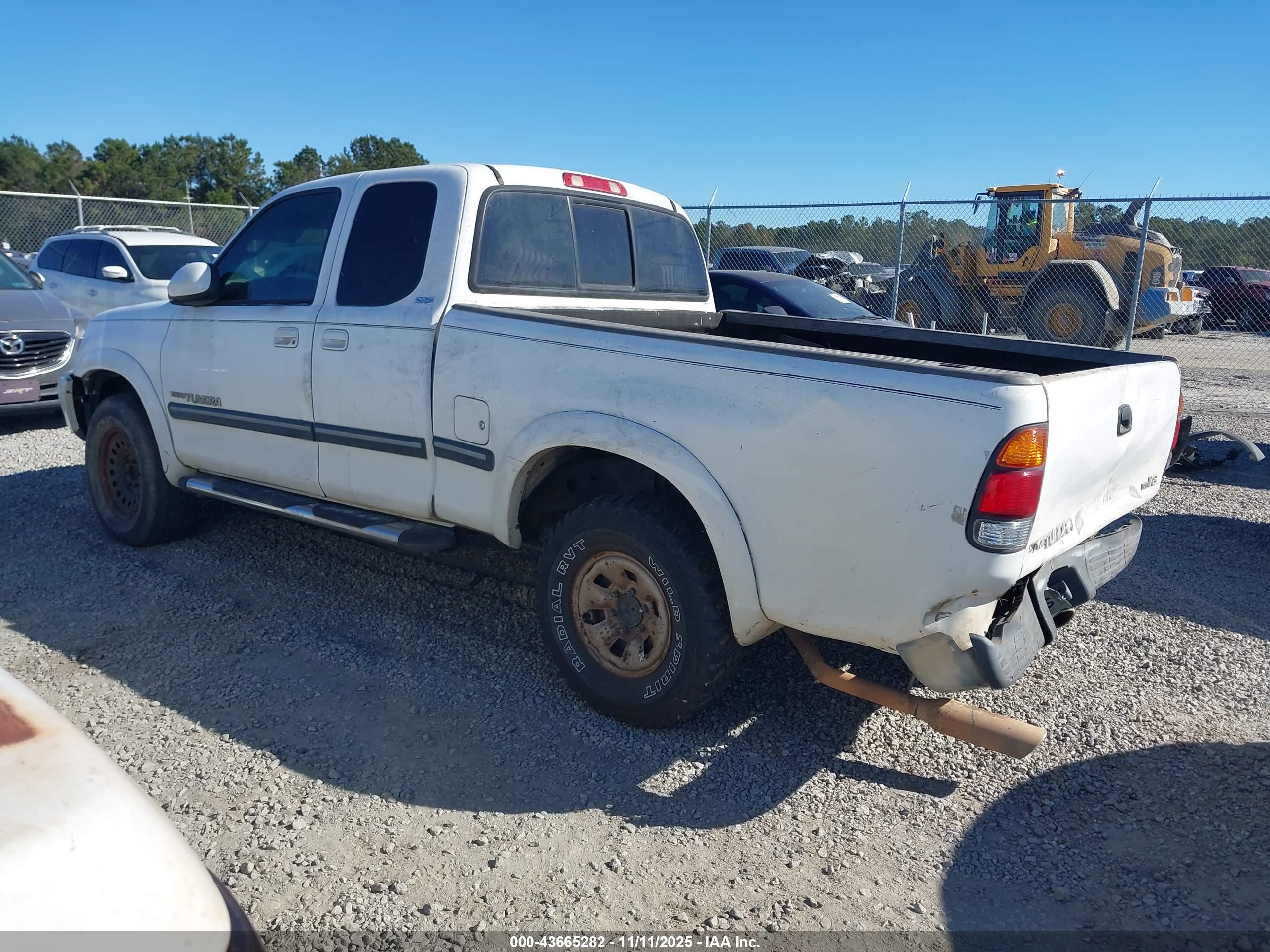 TOYOTA TUNDRA image 3