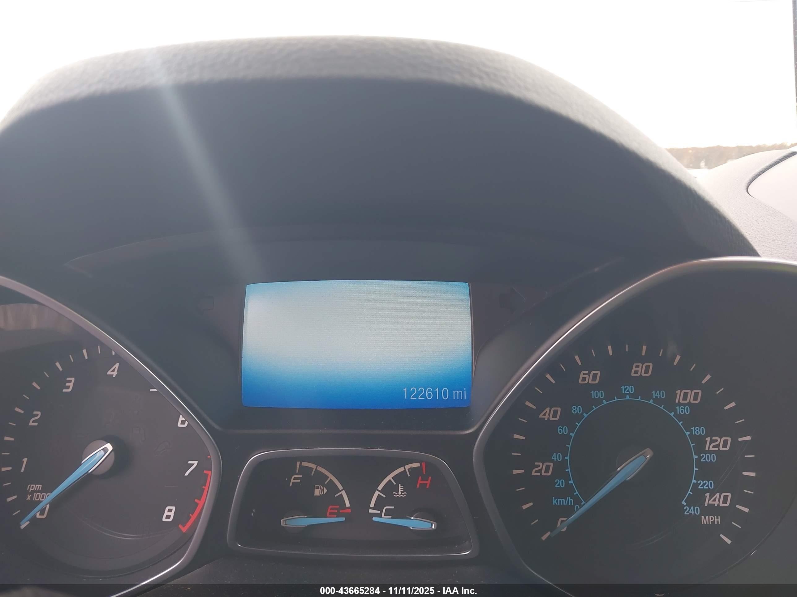 FORD ESCAPE image 7