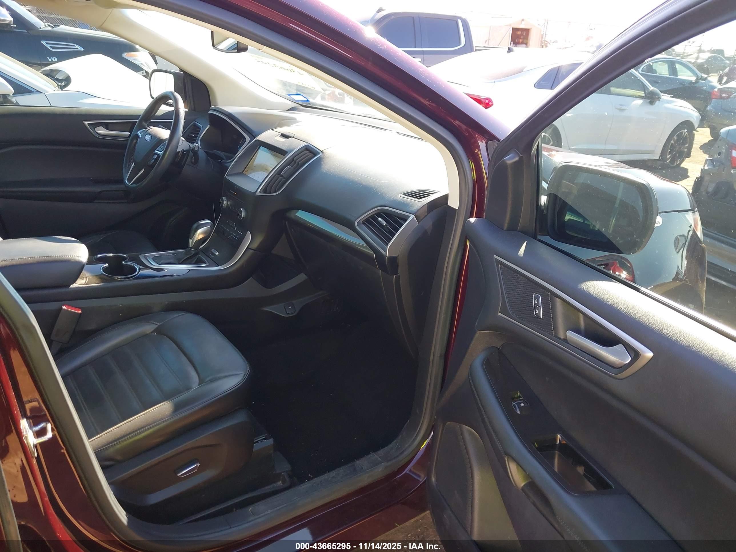 FORD EDGE image 5