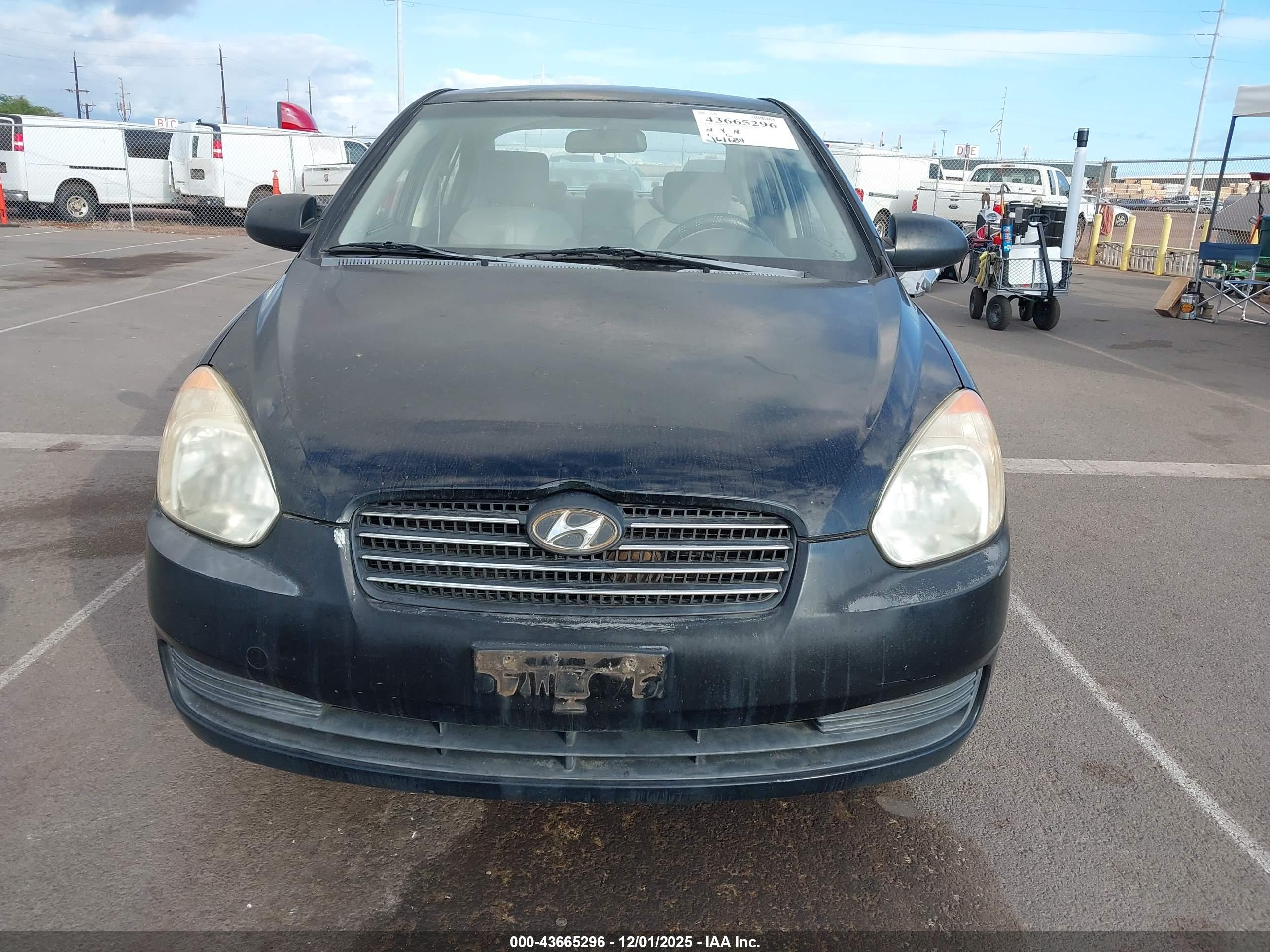 HYUNDAI ACCENT image 6
