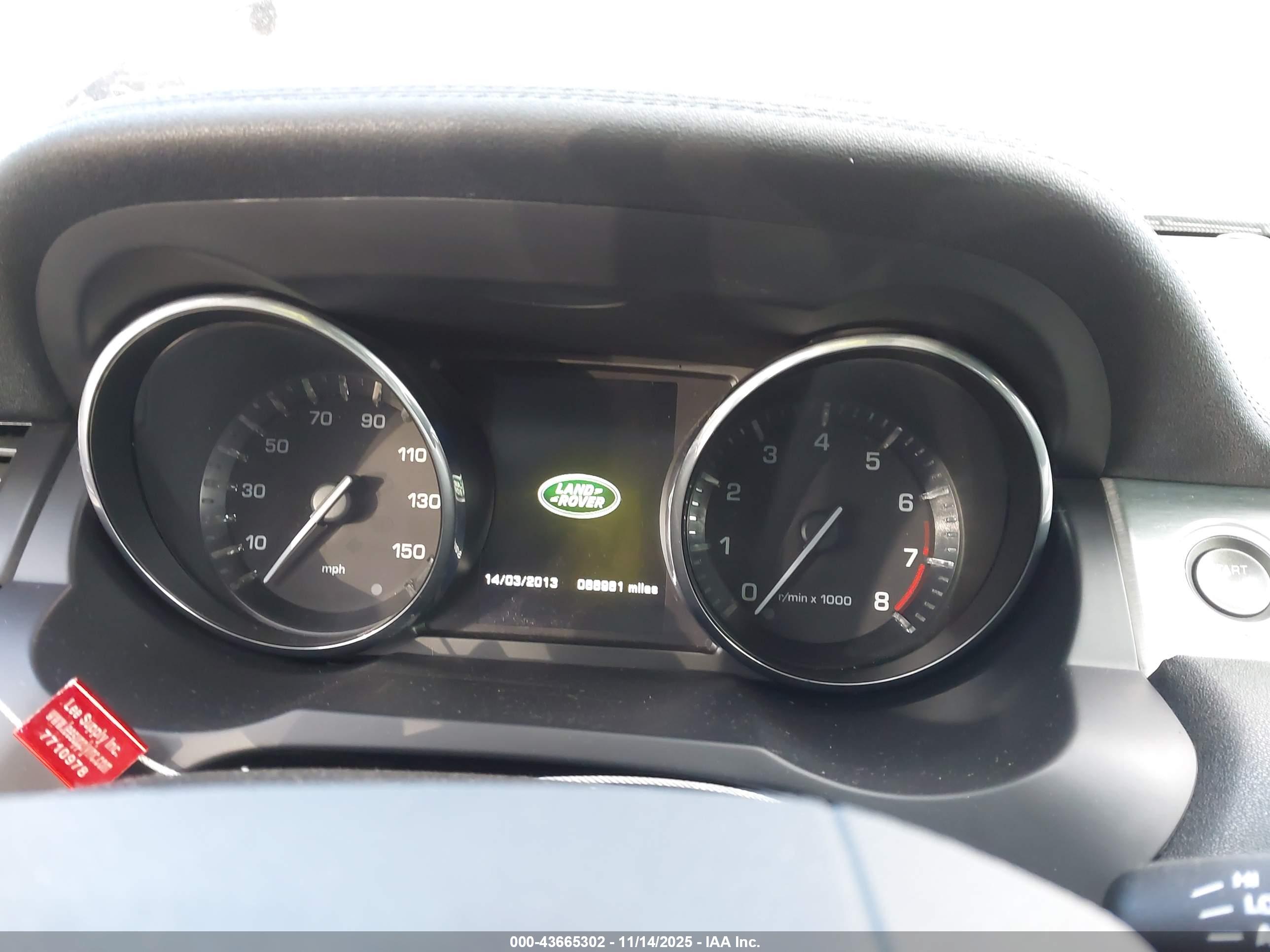 LAND ROVER image 7